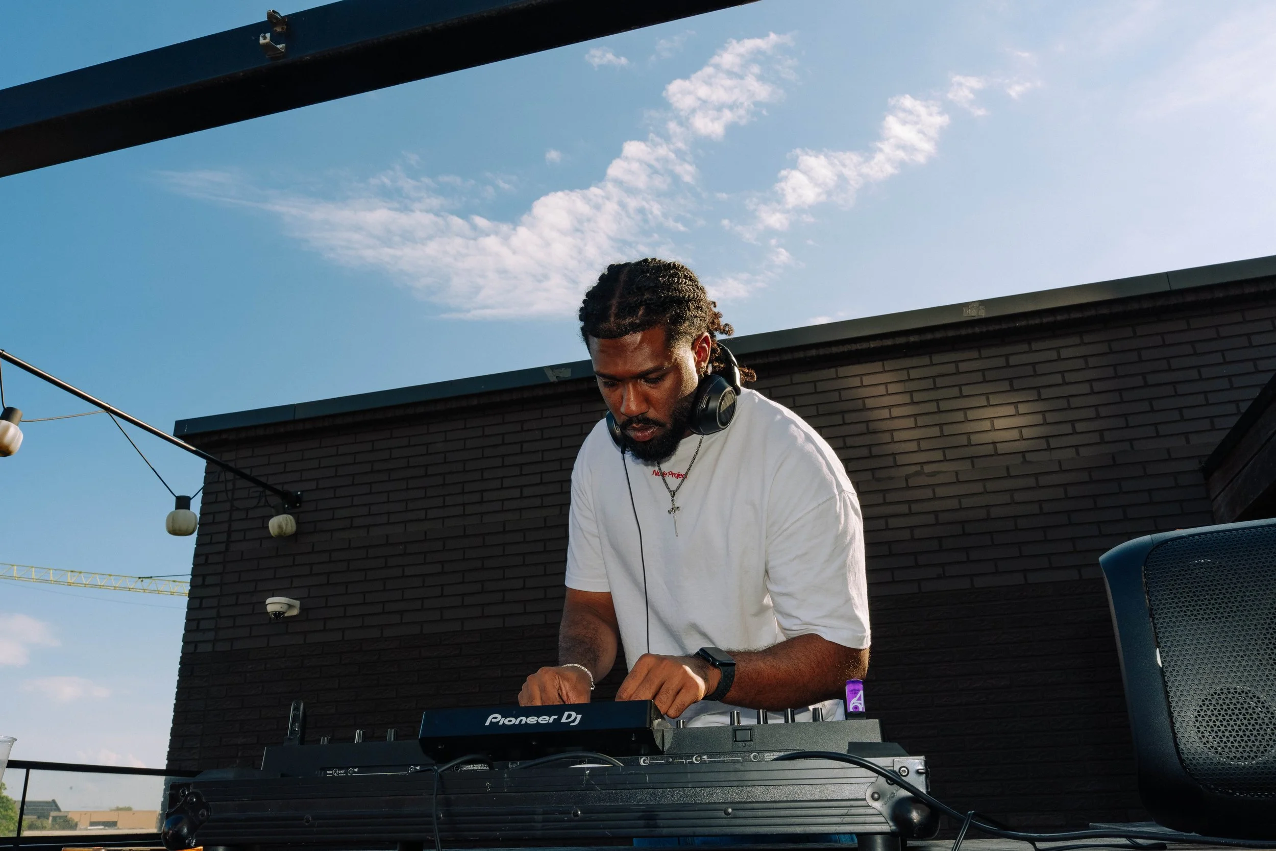 Event photography at XIGNALS rooftop party in Amsterdam by Don.HEIF