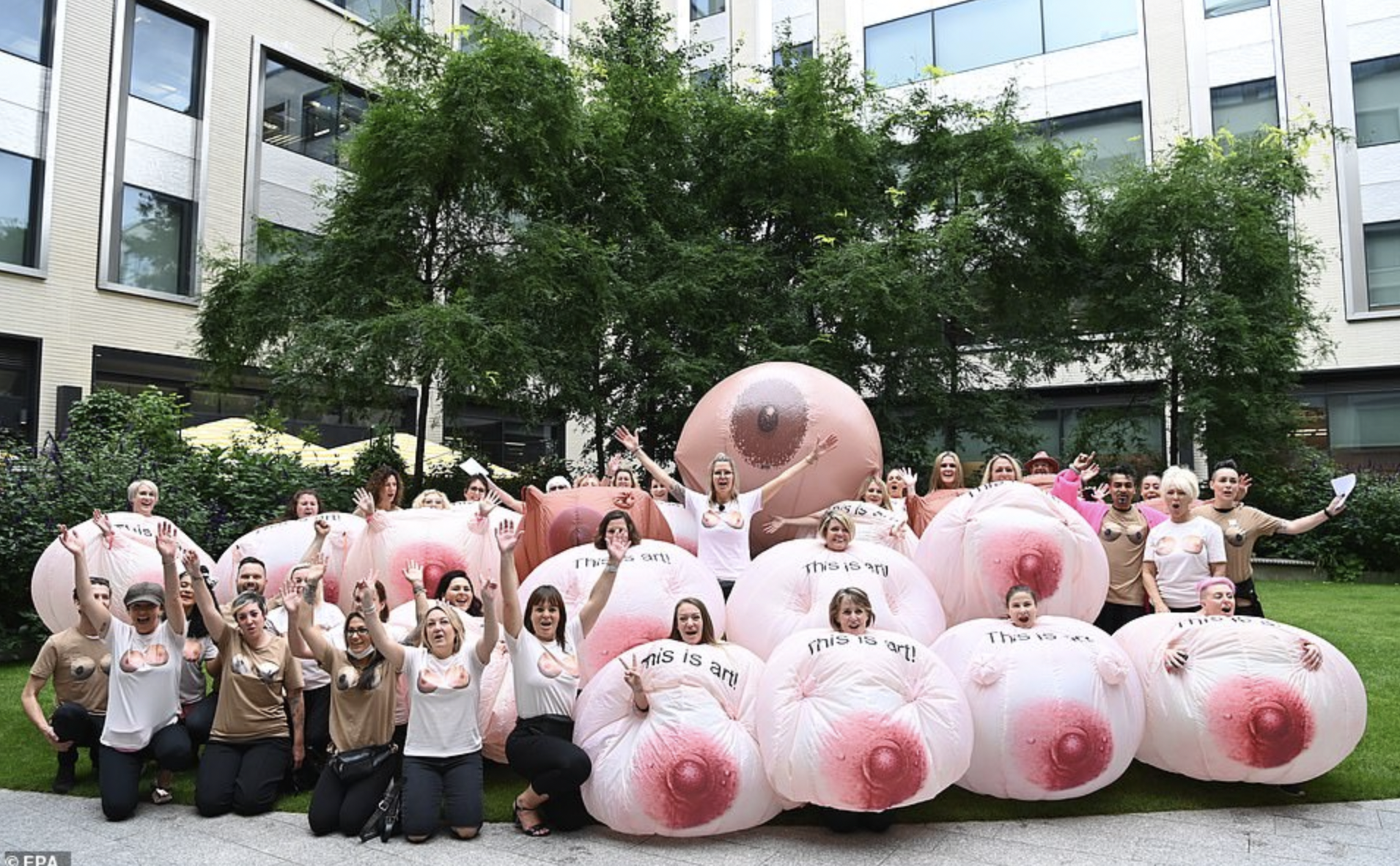 Free-The-Nipple-Protest