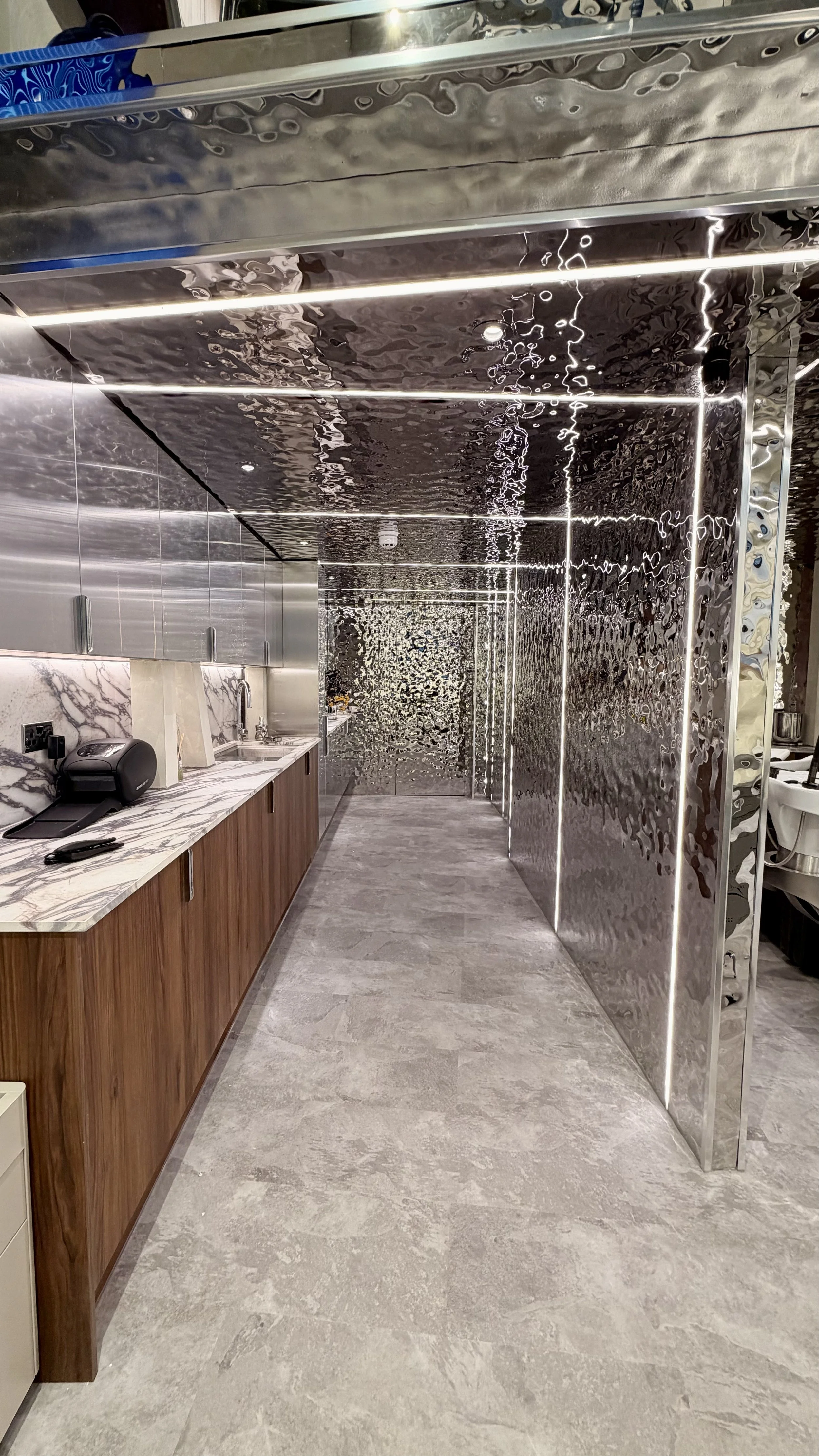 Waterfall head spa chairs at SCL Liverpool Street, Old Broad Street London EC2N