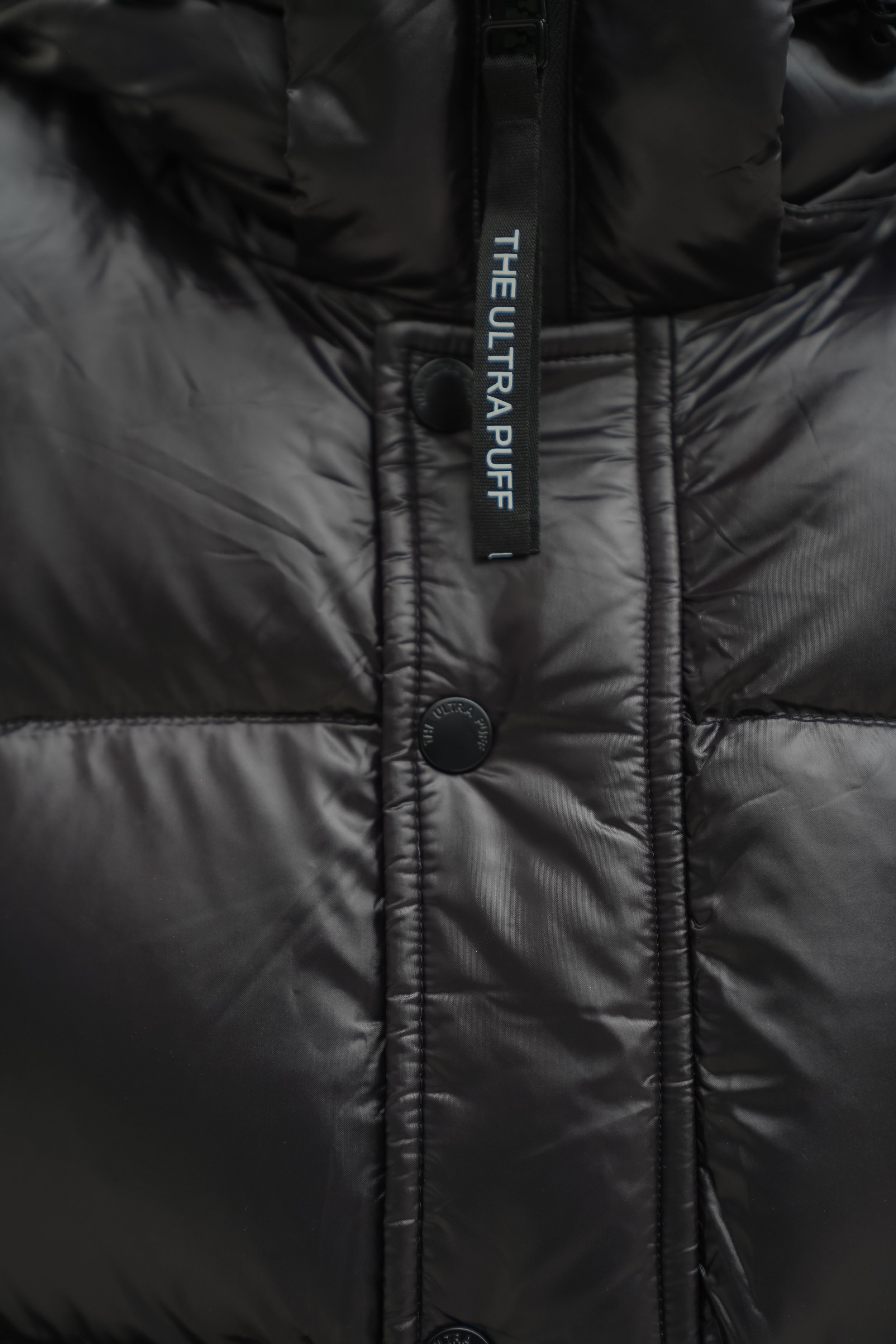 black zip.jpg