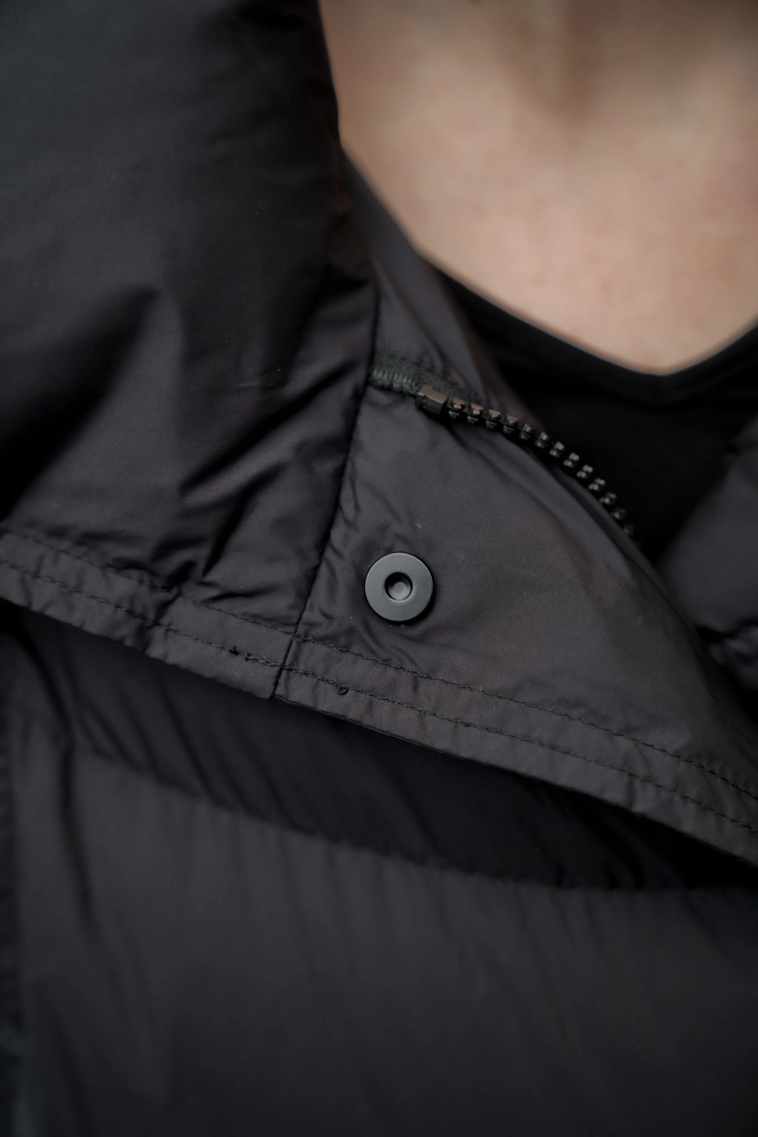 COLLAR DETAIL.jpg