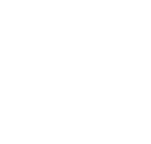 Silhouette de una persona tomando agua de una botella
