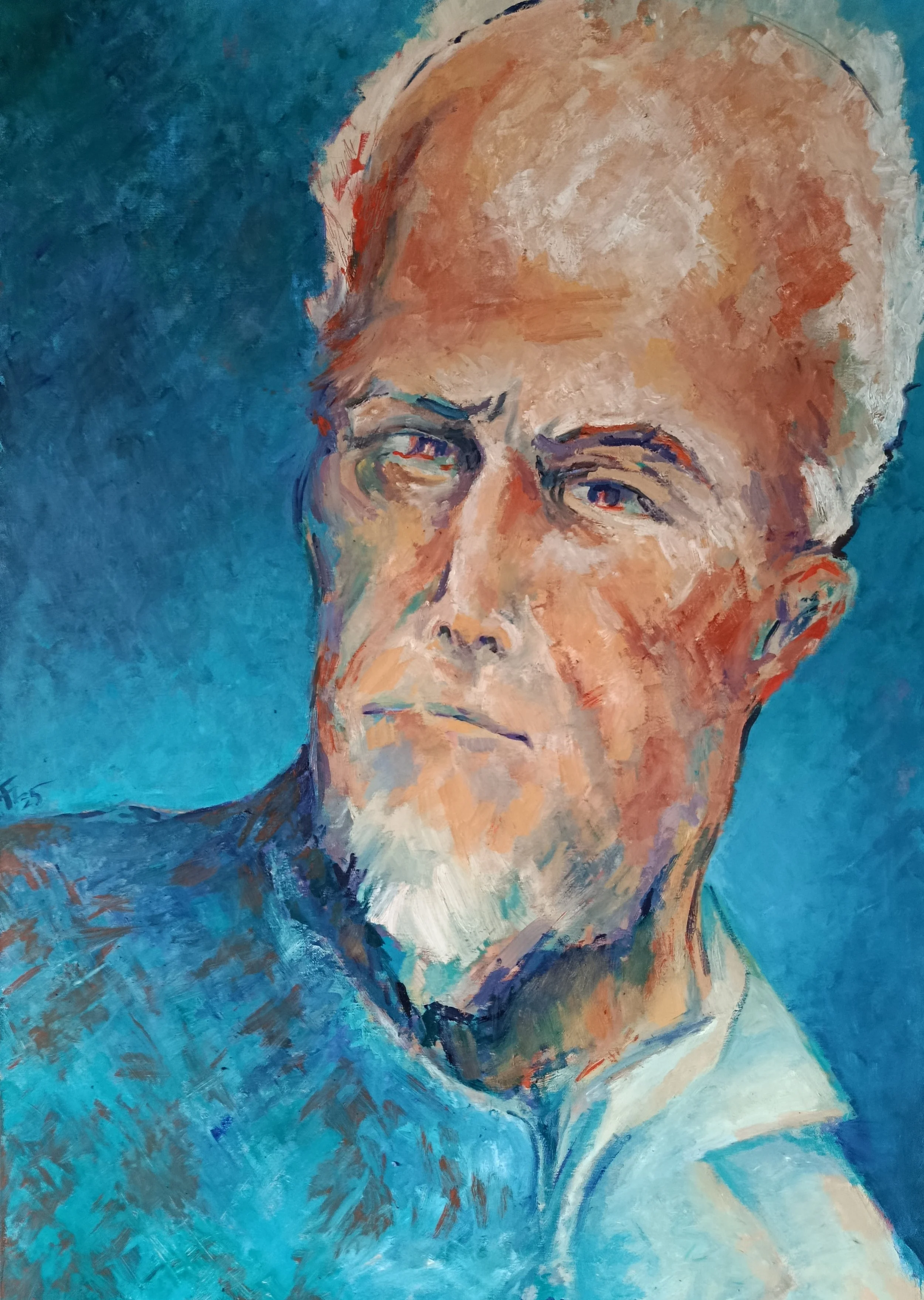 Portrait Dr. Rothdauscher 

2025  •  Deutschland  •  Öl auf Leinen
80 x 120 cm

Das Konterfei Rothdauschers steht vor einem von tiefen Blau- und Türkistönen bestimmten Hintergrund. Der Kopf nimmt den Großteil der Bildfläche ein und wird leicht aus de