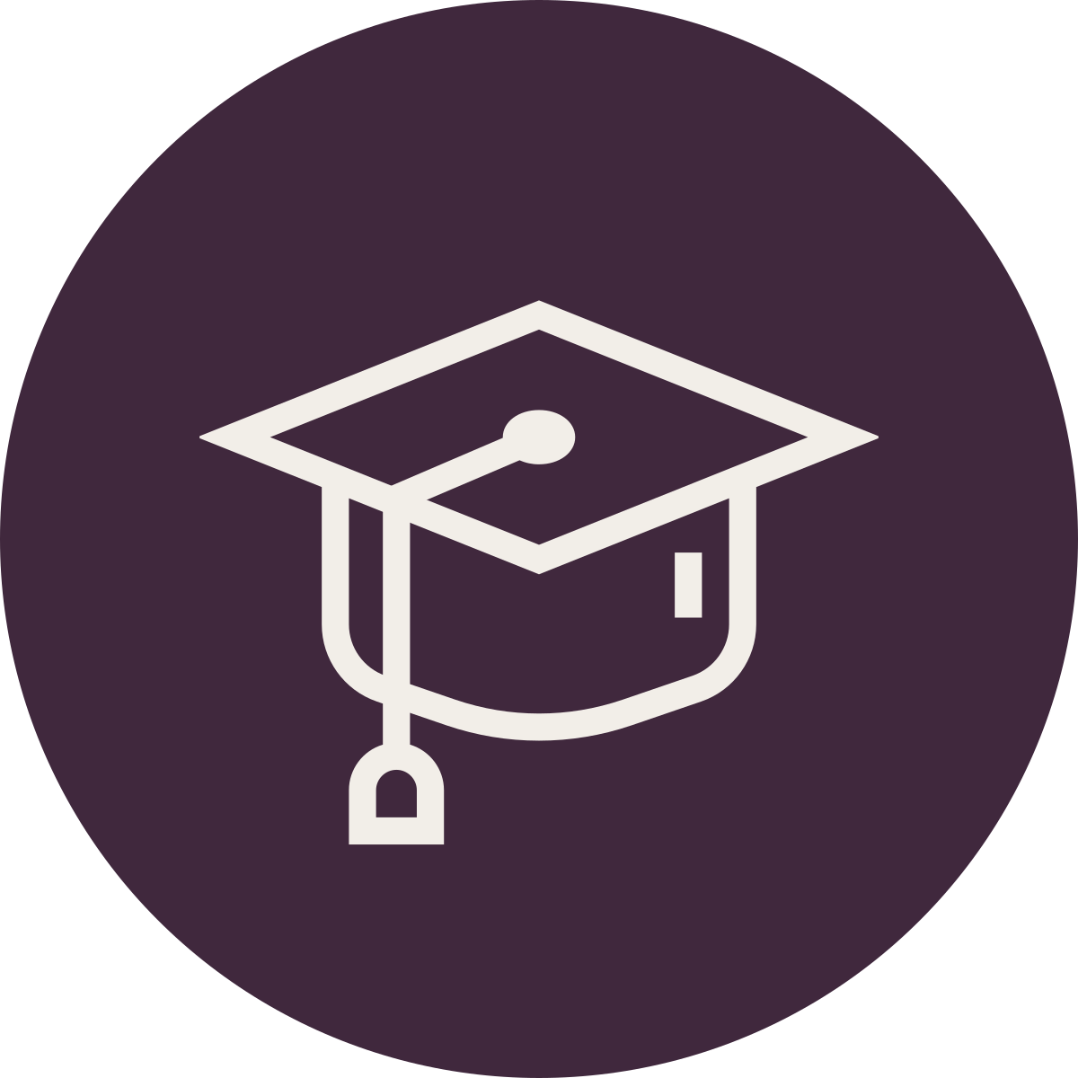 Icon of a graduation cap on a purple circular background.