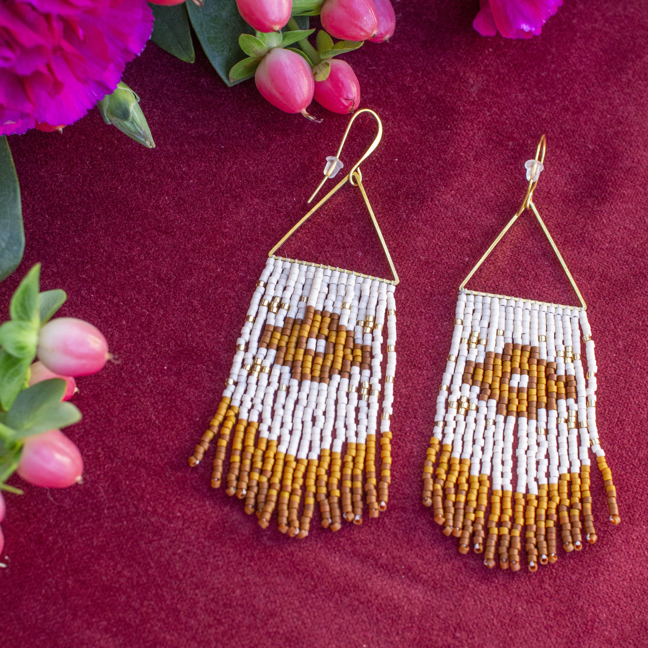 lovelightseeds_beadedfringe17.jpg