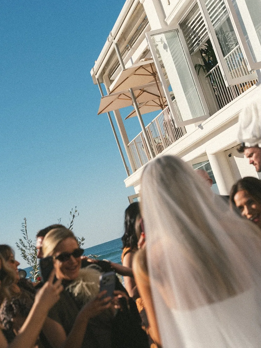 Winter sun. Cocktail hour. For Katie &amp; Callum.

Bride &amp; Groom @kaitiemulherin @cal__short 
Stylist @theeventslounge 
Venue @imrickshores 
Photographer @danielchaferphotography 
Content Creator @thewed.files 
Videographer @vautiervisualwedding