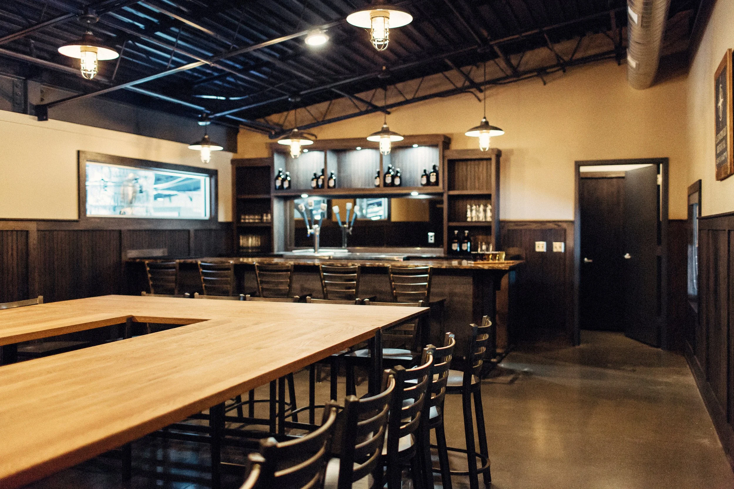 Landing Bar View