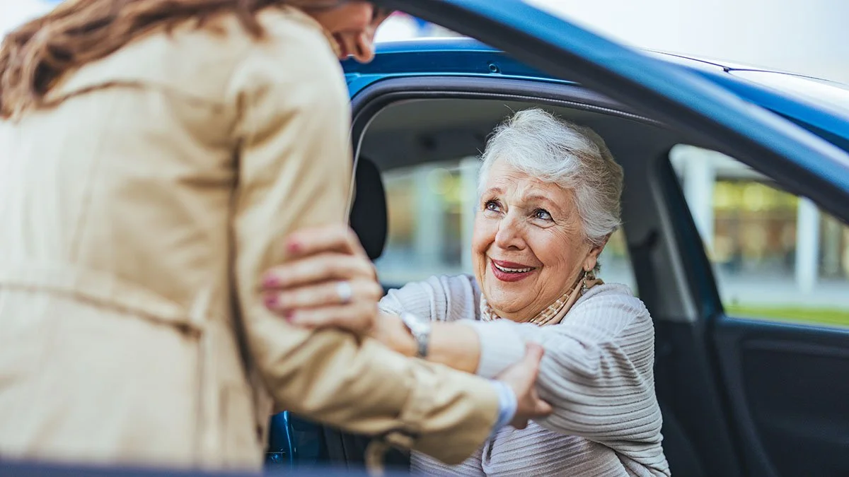 How-to-Talk-to-an-Elderly-Parent-About-Not-Driving-Anymore.jpg