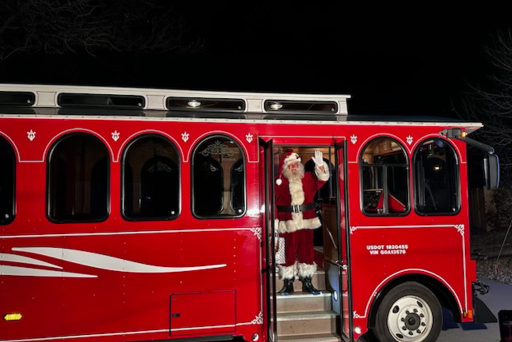 xmas trolley.png