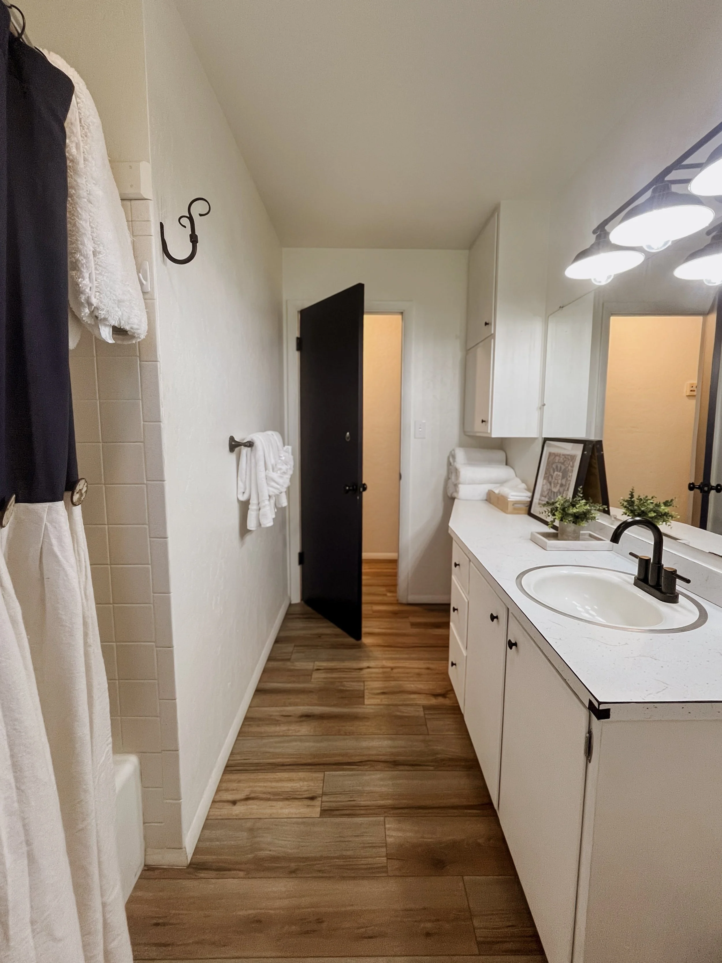 hh bath 4.jpg