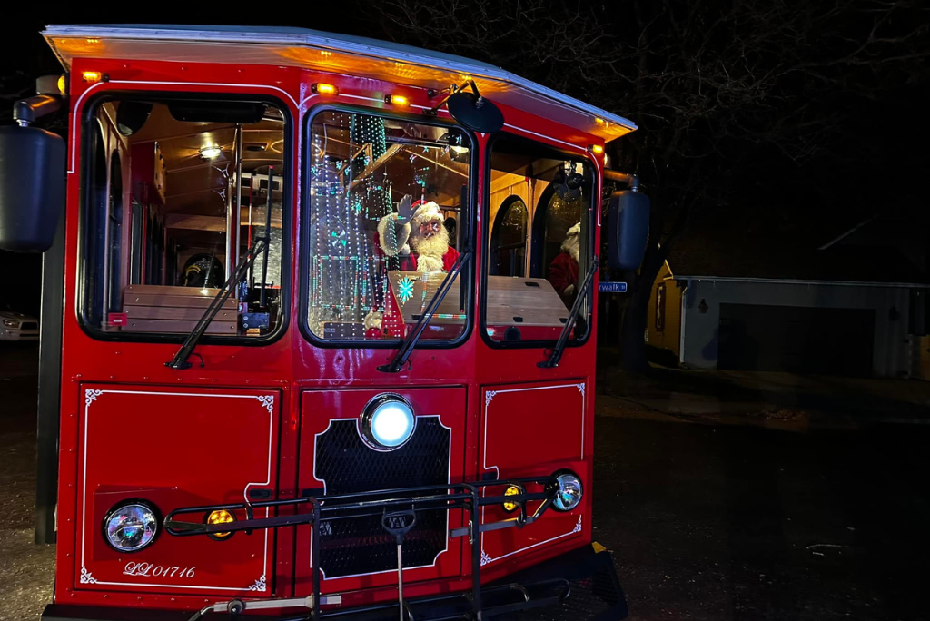 xmas trolley lights.png
