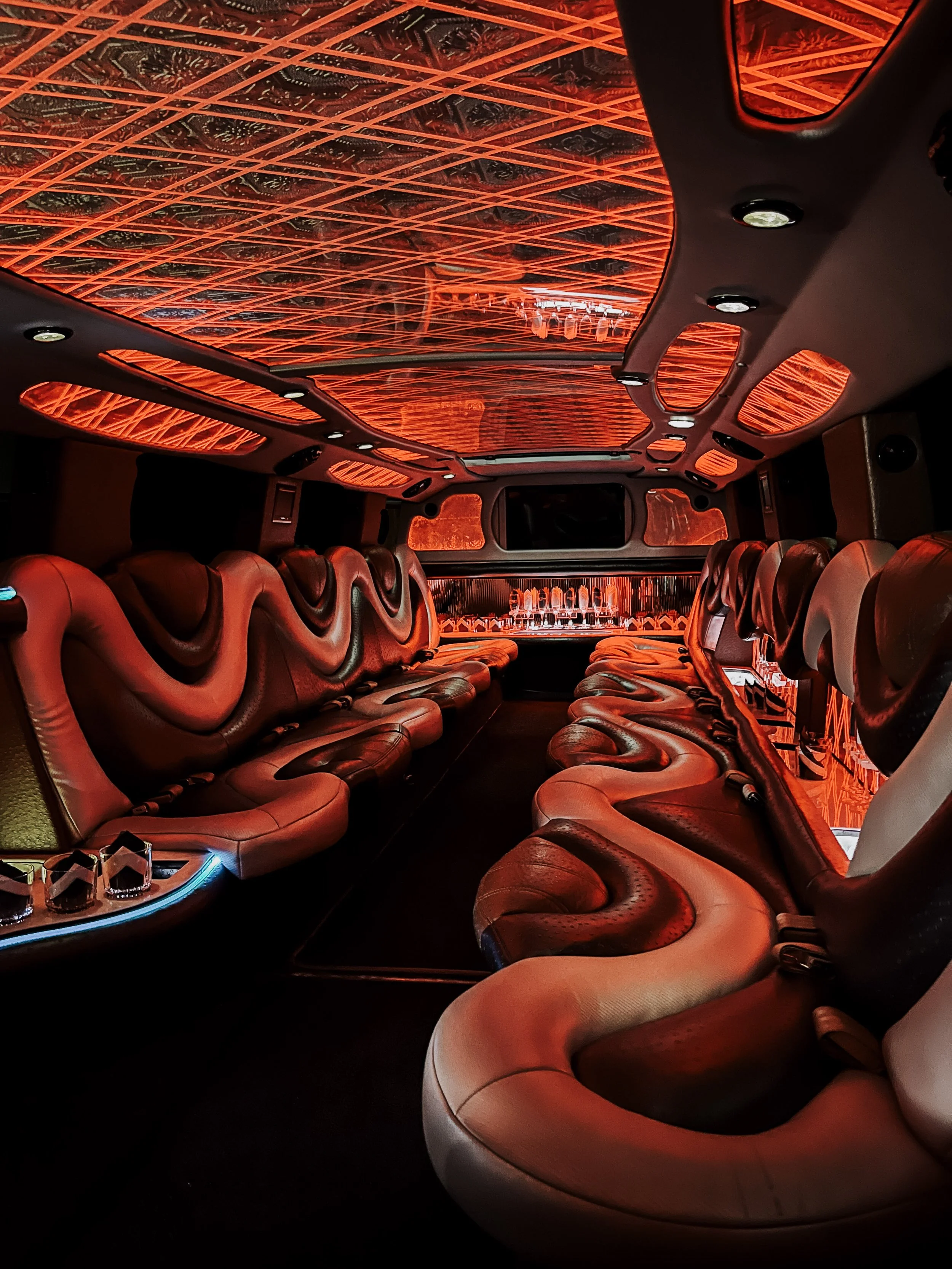H2 Hummer (14 passenger) 