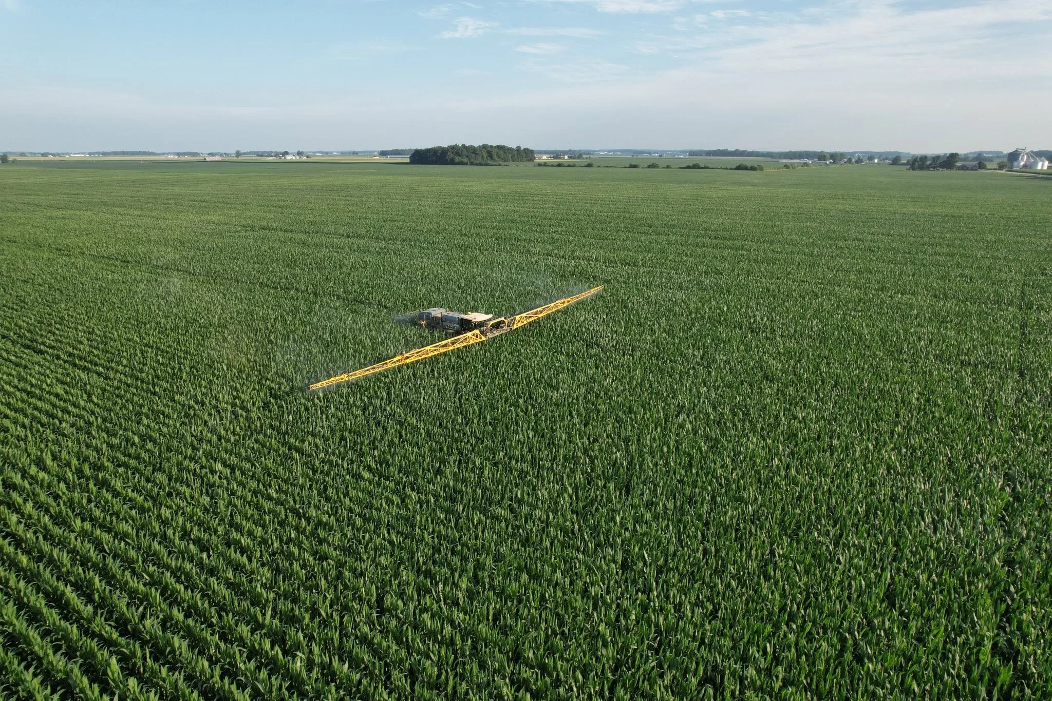 Hagie Spraying 1.jpg