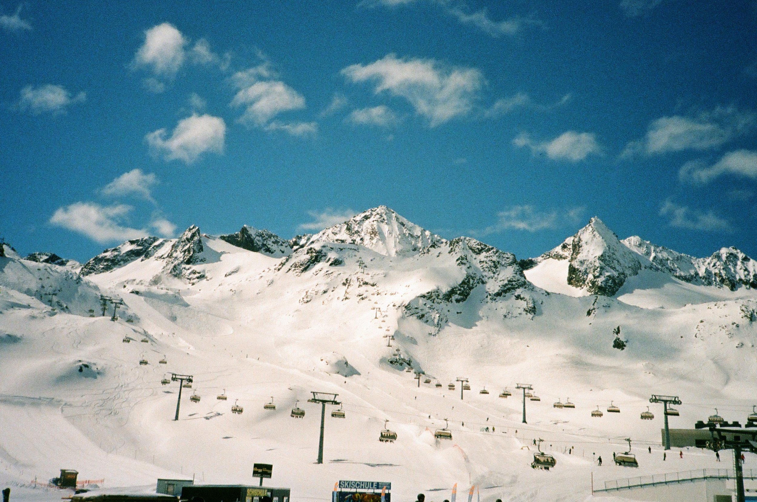 340234100006_5.jpg