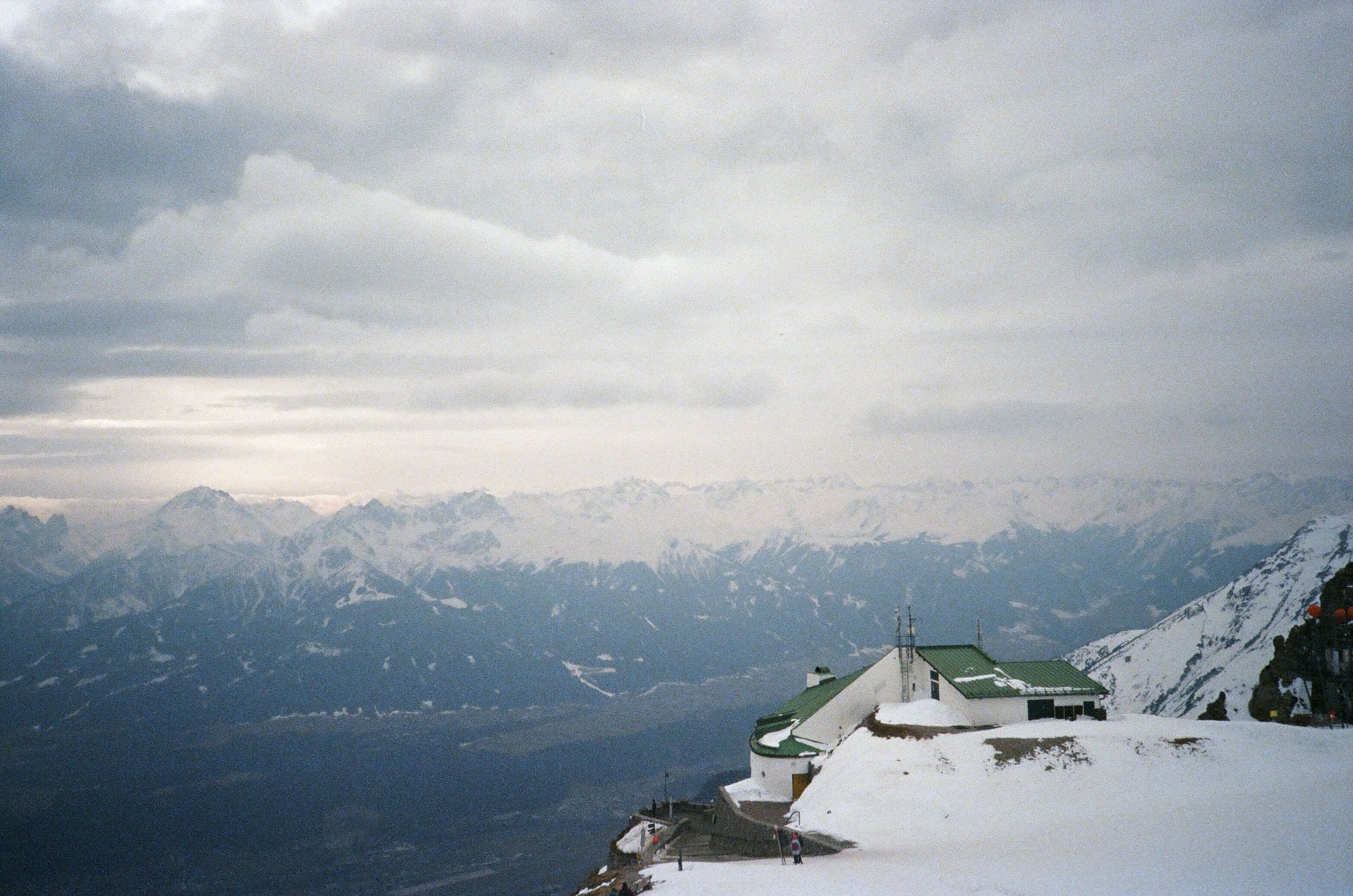 340234110013_10.jpg