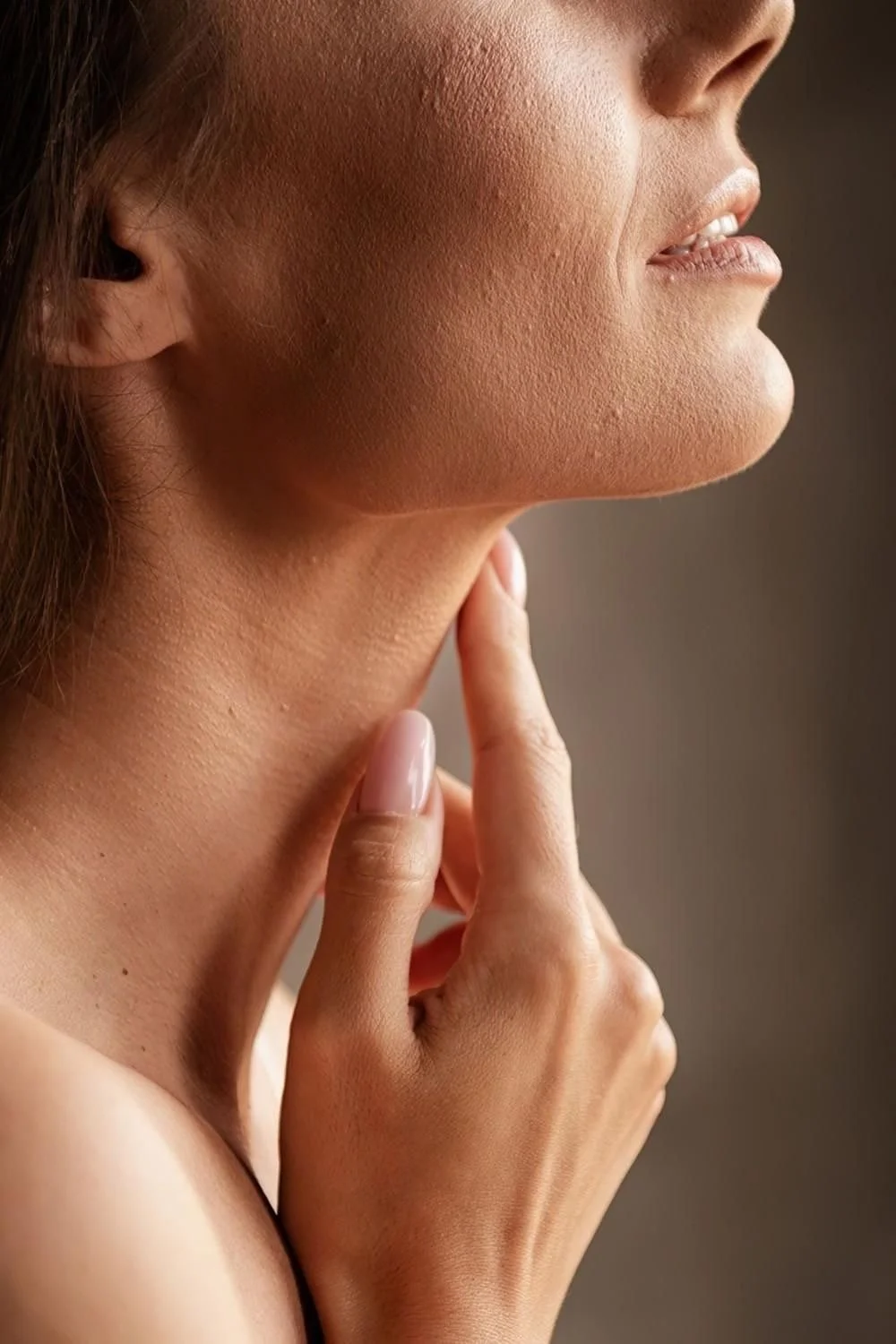 Neck lift without a facelift: liposuction, platysmaplasty or a full neck lift, which one for you