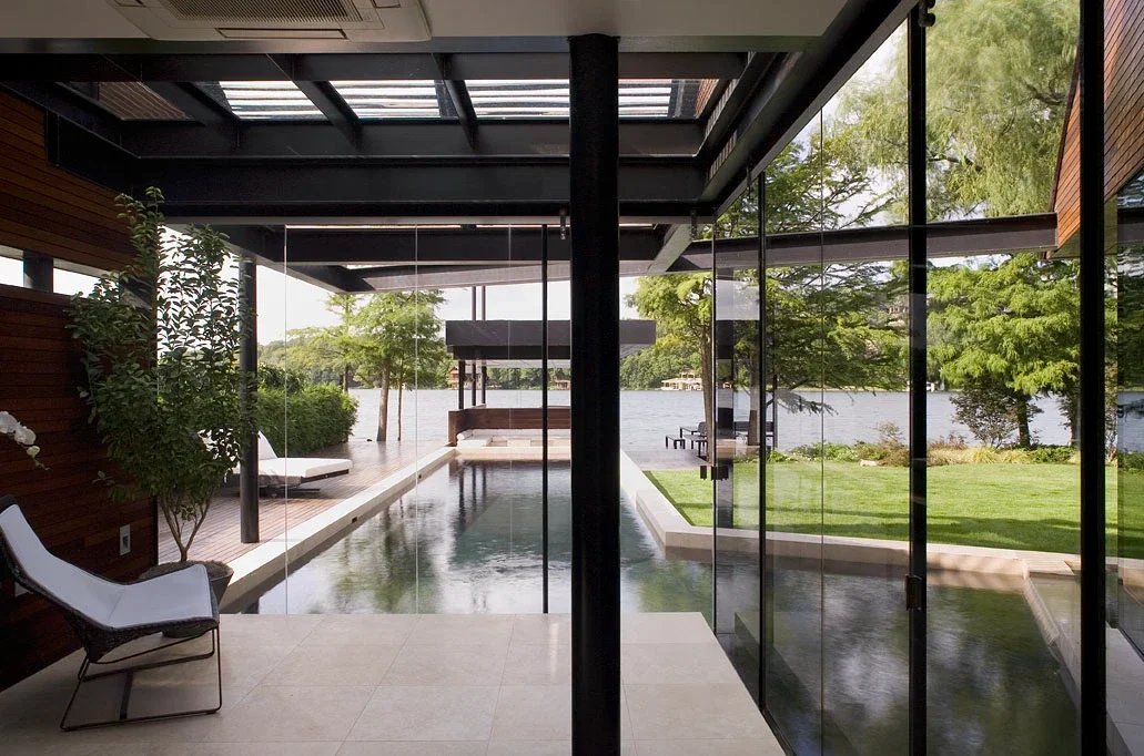 Peninsula Residence
