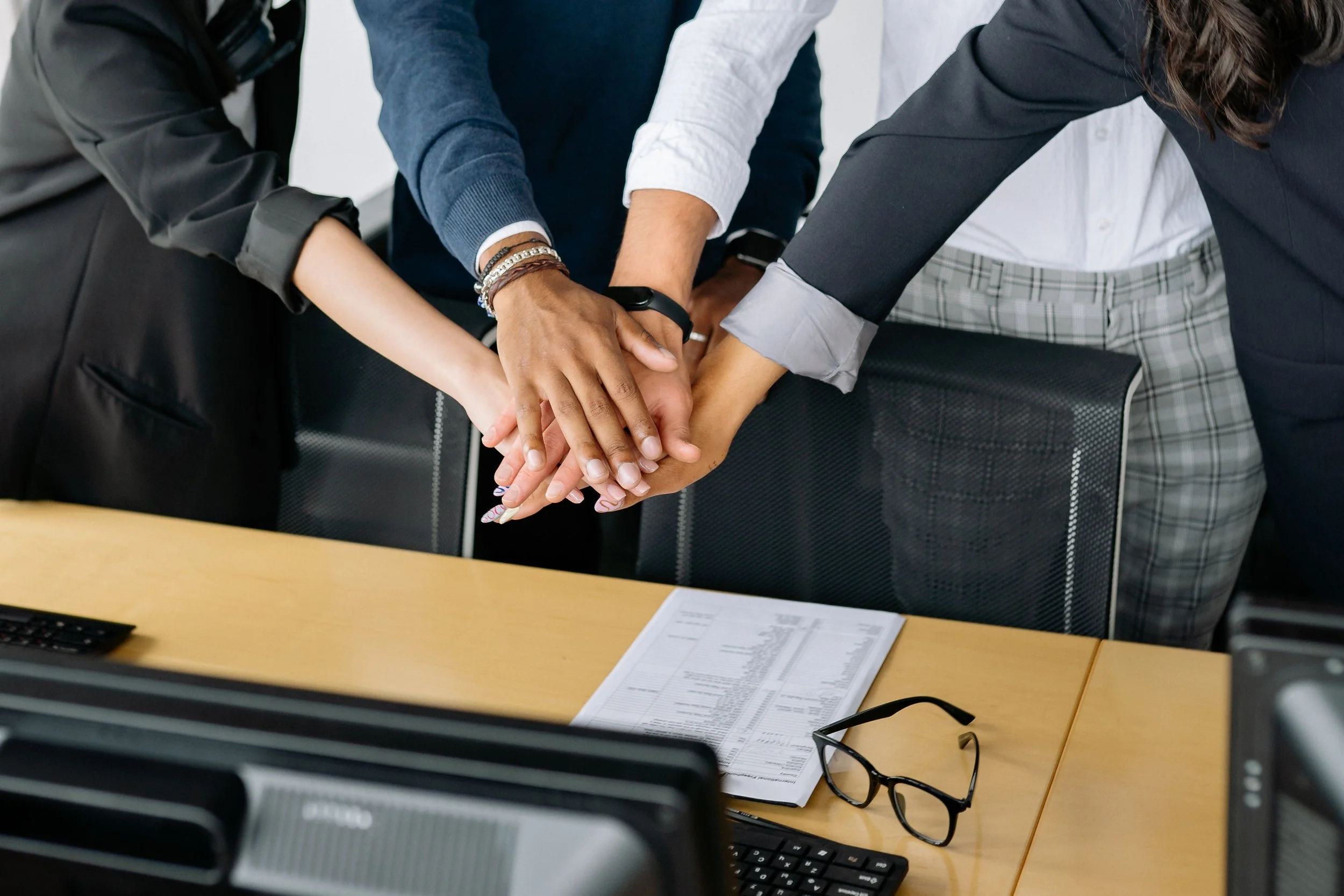 Méridien Partners provides leadership development, executive coaching, team development, and results assessments to help leaders and organizations thrive. Based in Cincinnati, Ohio and virtually serving clients everywhere.