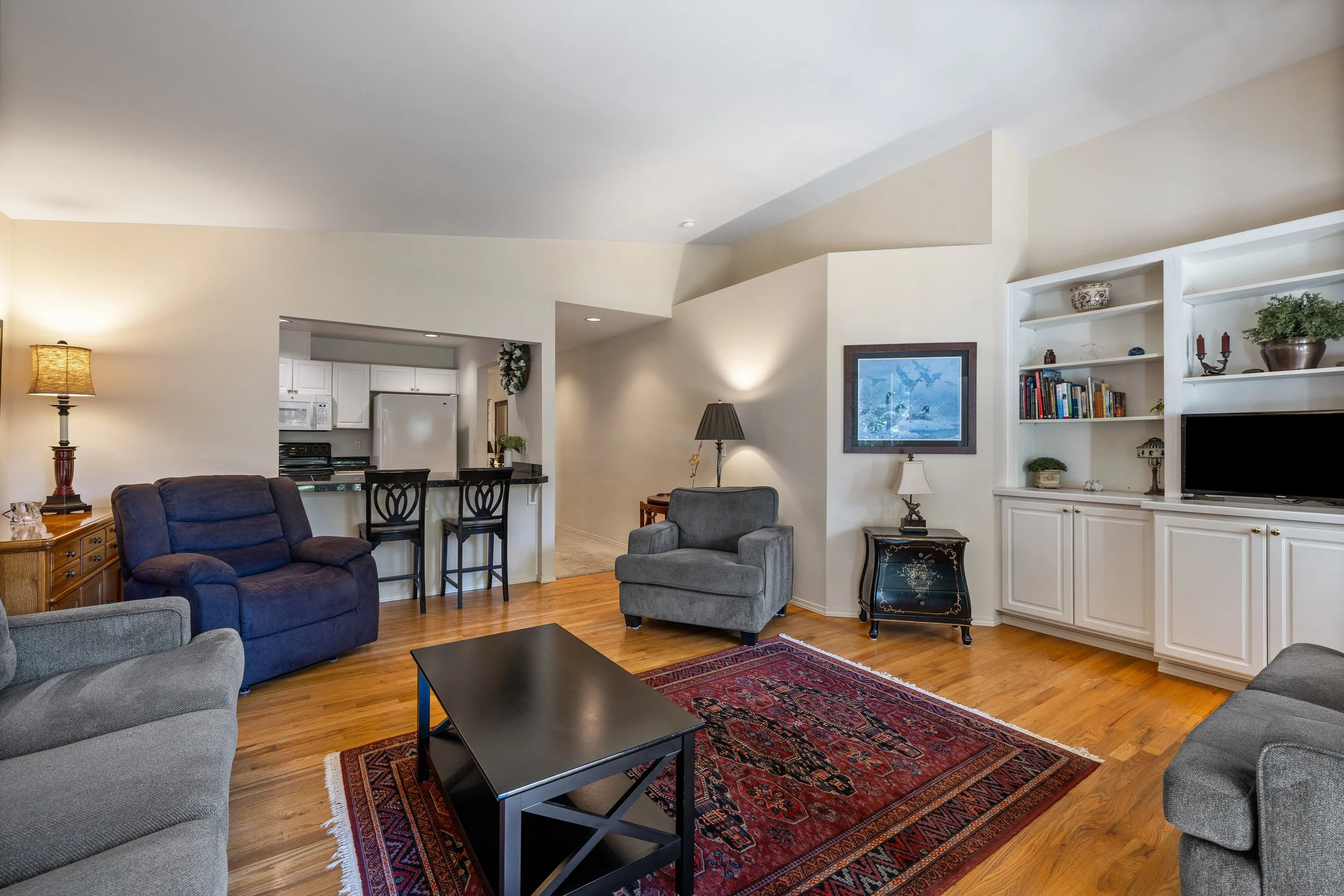 A wonderful space for groups of friends and family!