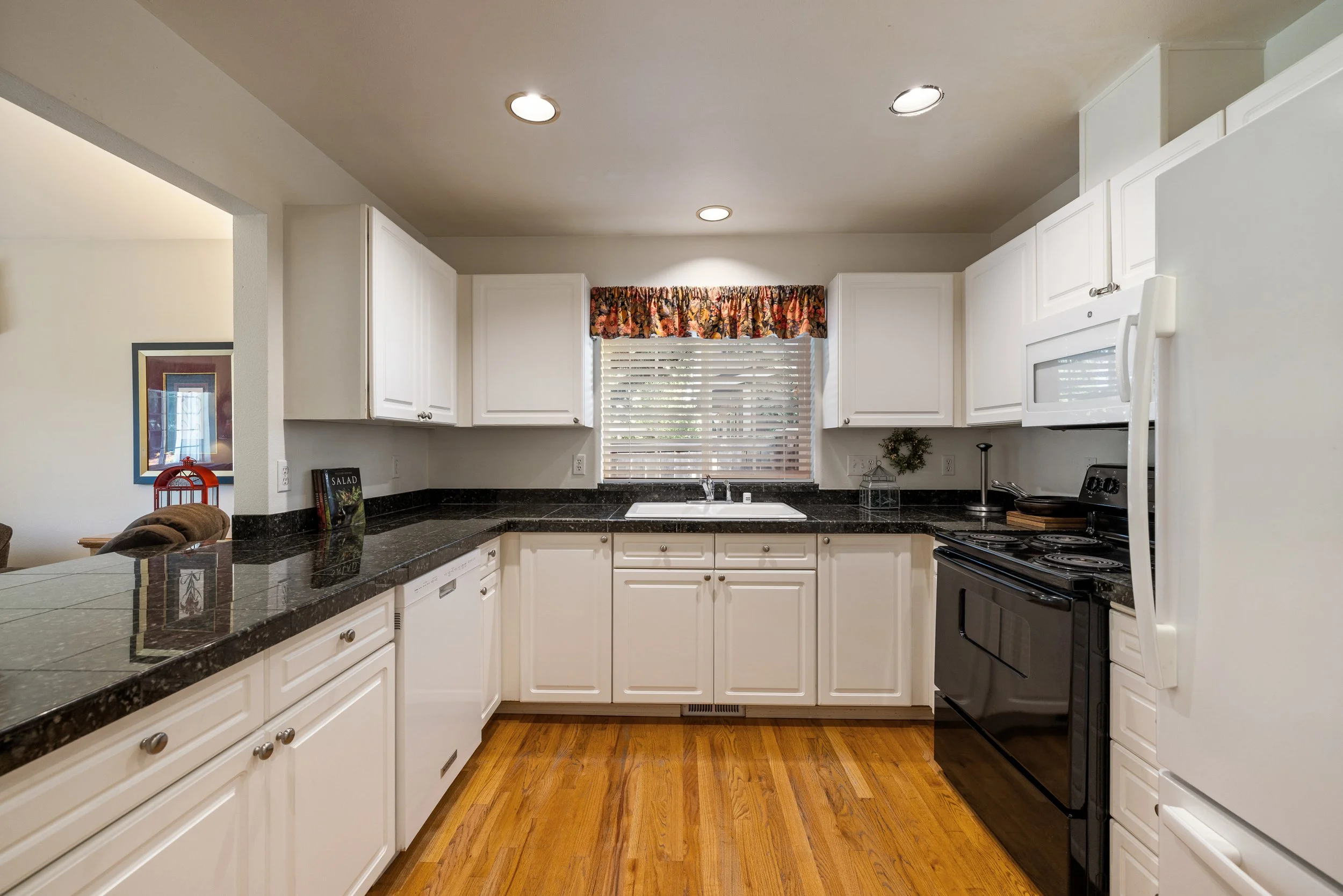 A stately kitchen for all of your favorite recipes!