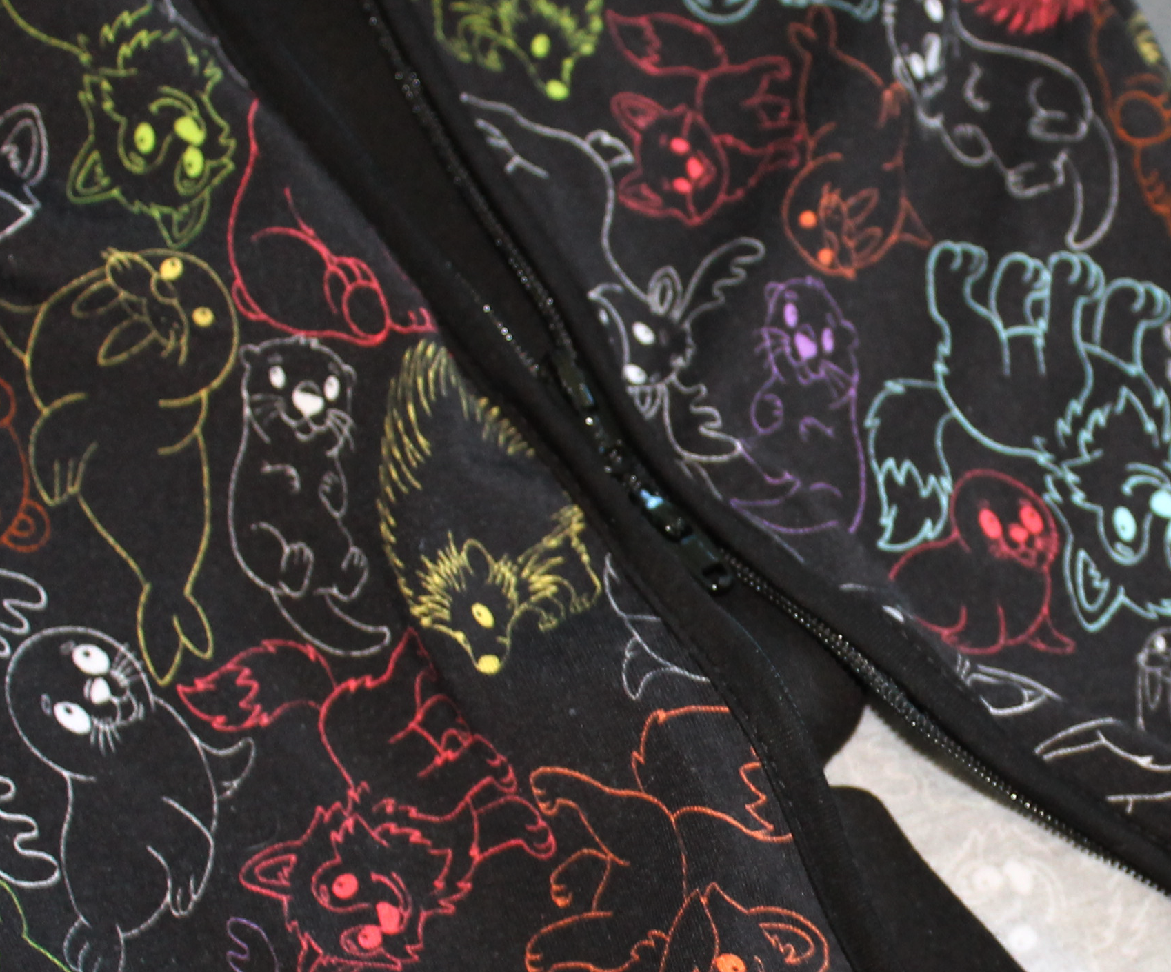 AK Neon PEts Two Zip.png