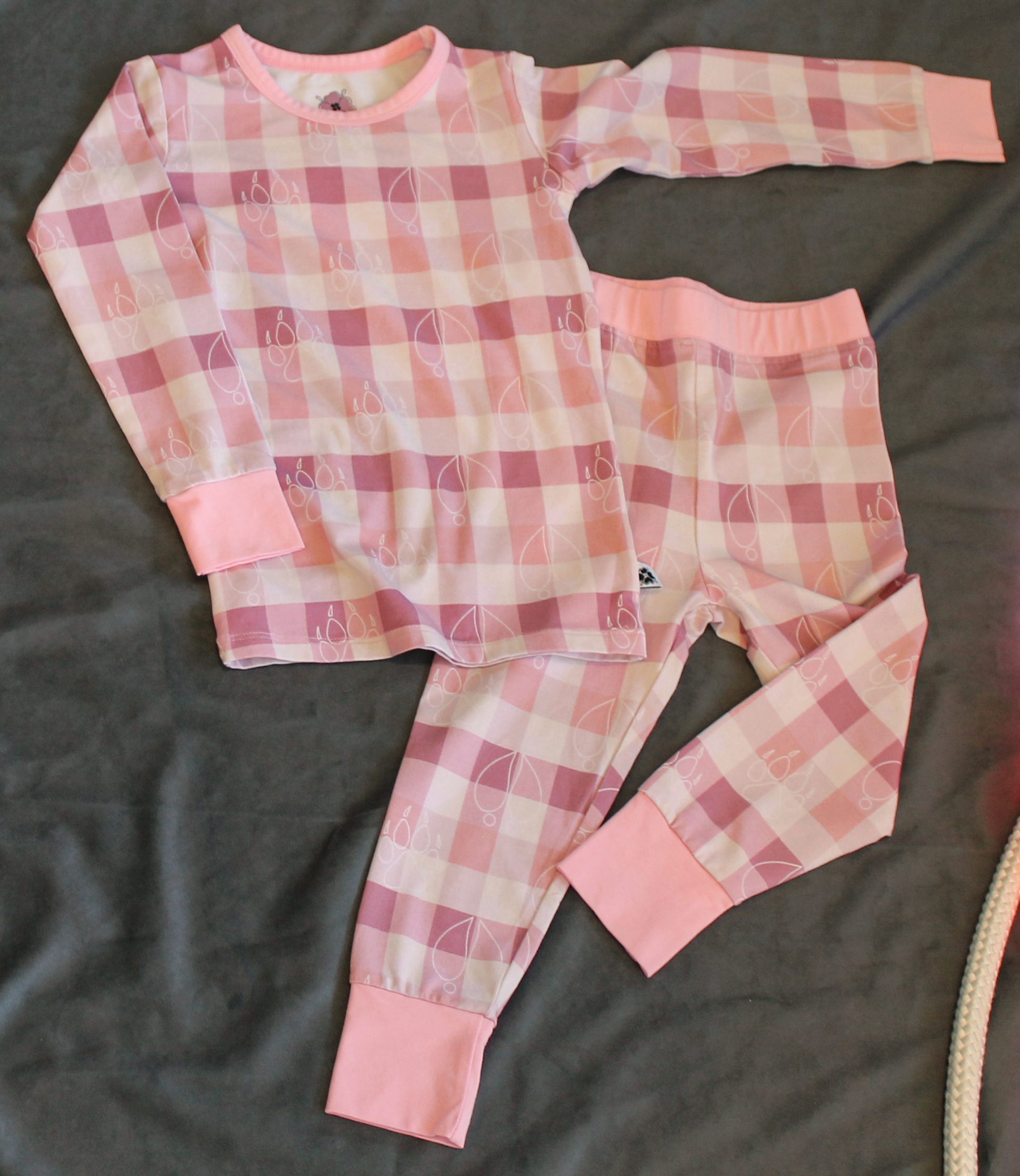 Gingham Pink 2piece.png