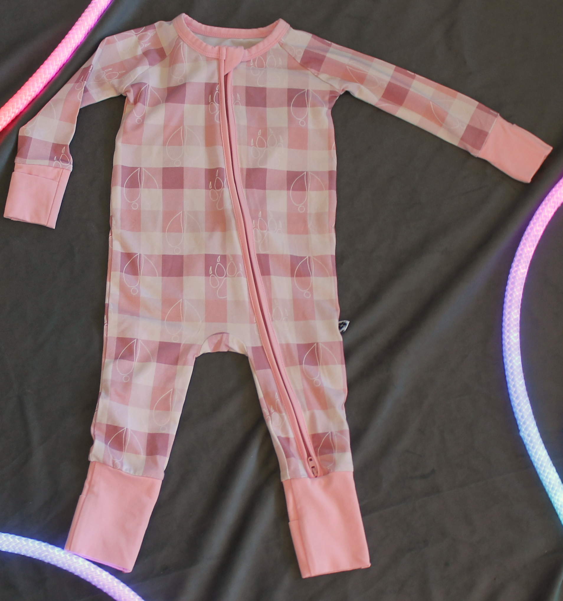 rosey toesy romper.png