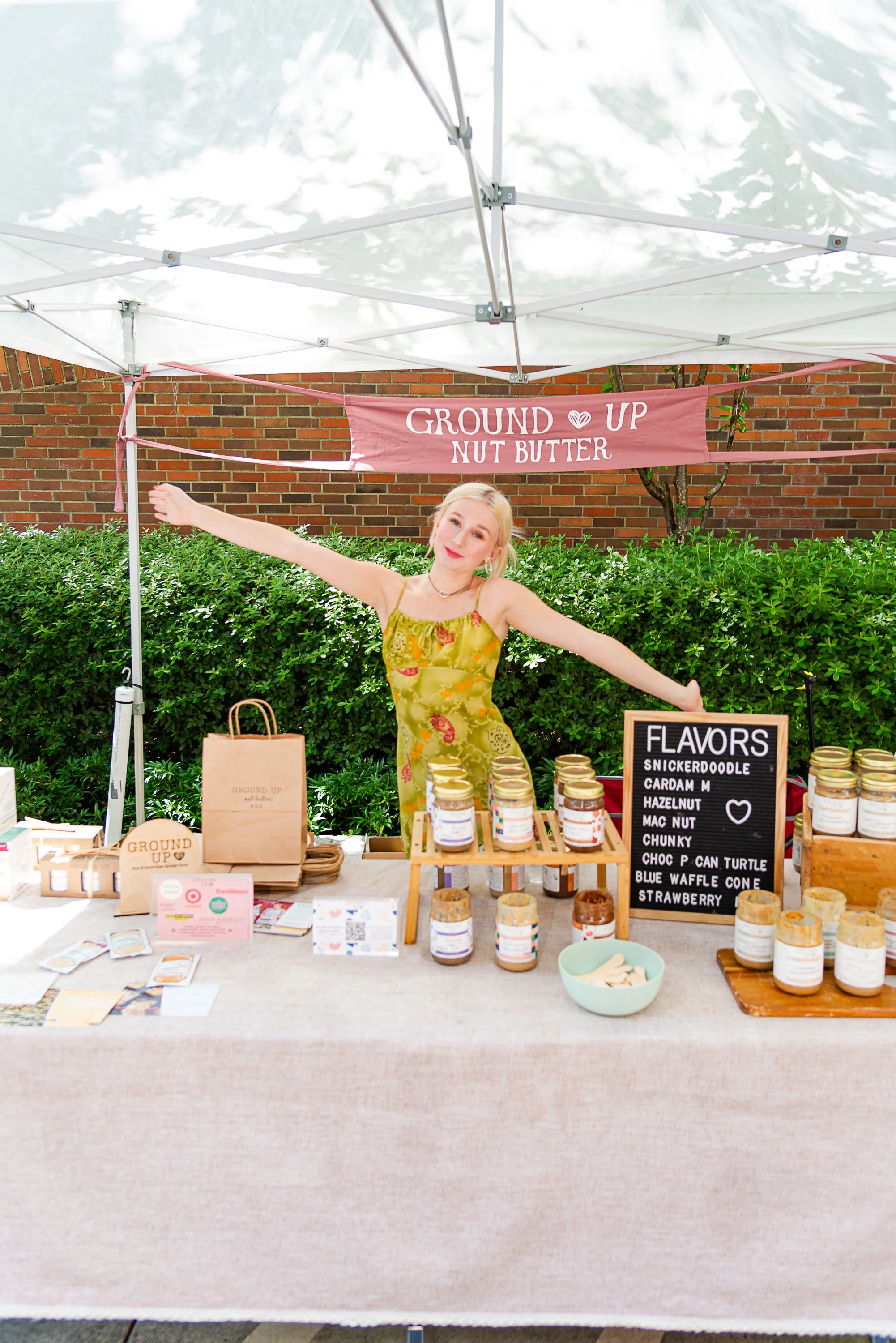 MAC_Market_B820259.jpg