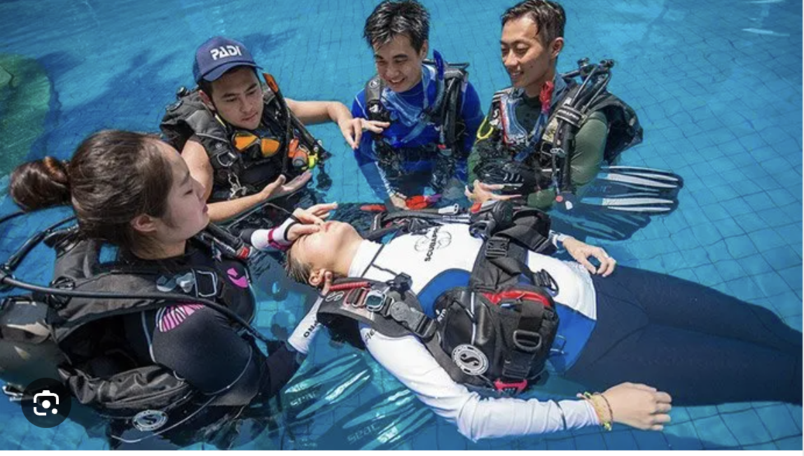 PADI Rescue Course
