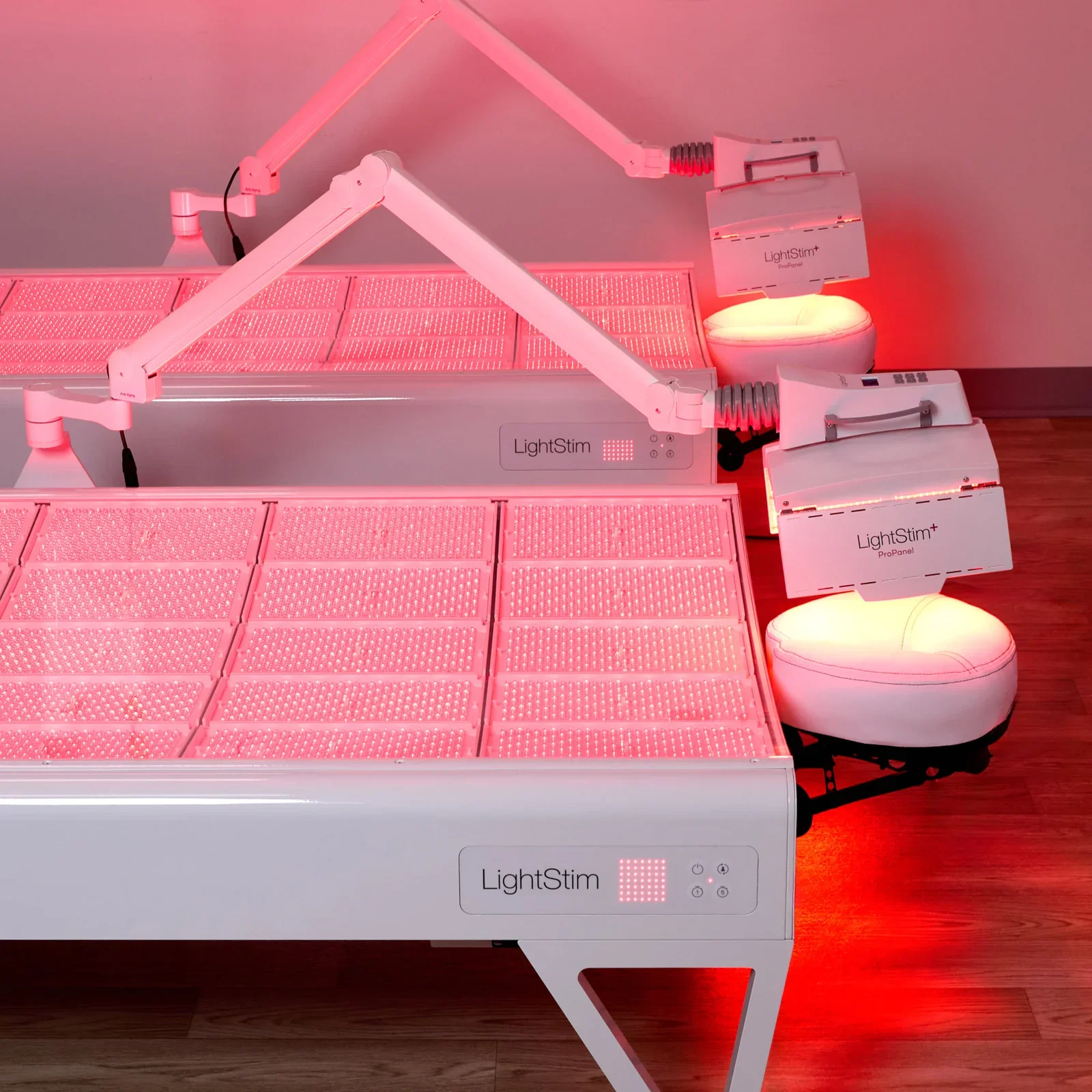 Multiple LightStim LED beds in a room. FDA-cleared, medical grade, full body, red light therapy, photobiomodulation, LED light therapy.