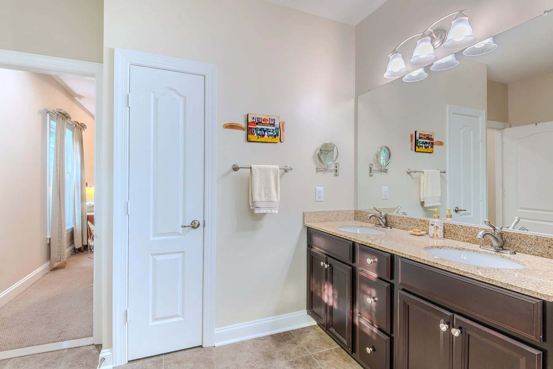 23261 Horse Island Rd - Interior -19.jpg