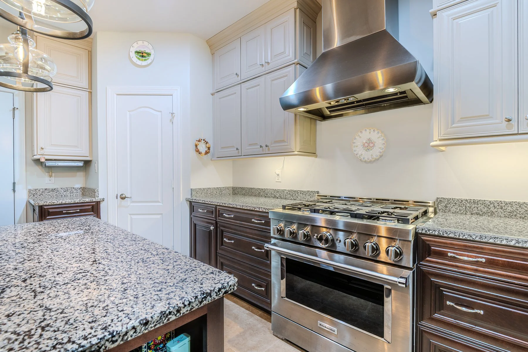 23261 Horse Island Rd - Interior -23.jpg
