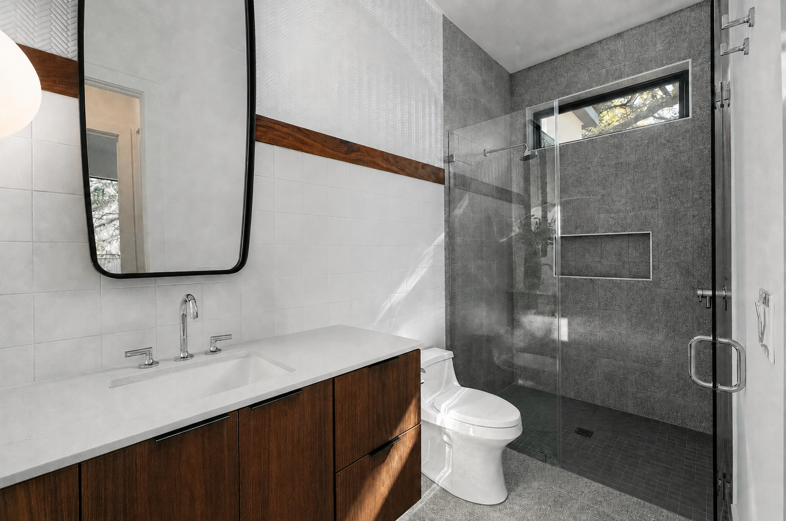Strass_Bathroom.png