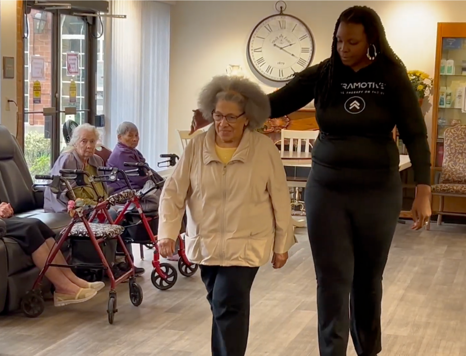 How On-Site Physical Therapy Reduces Hospital Readmissions in Assisted Living Facilities