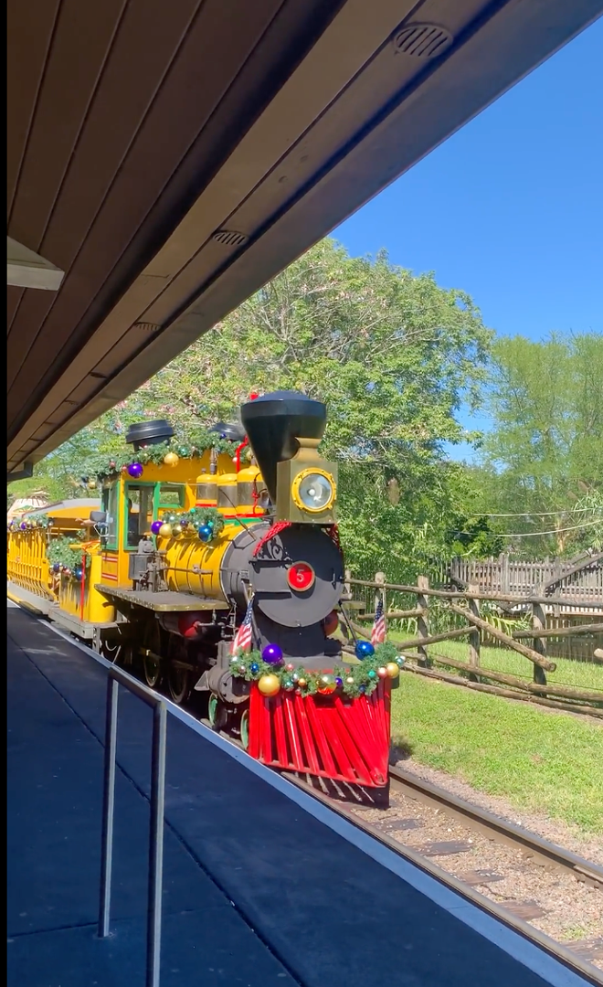 busch-gardens-train.png