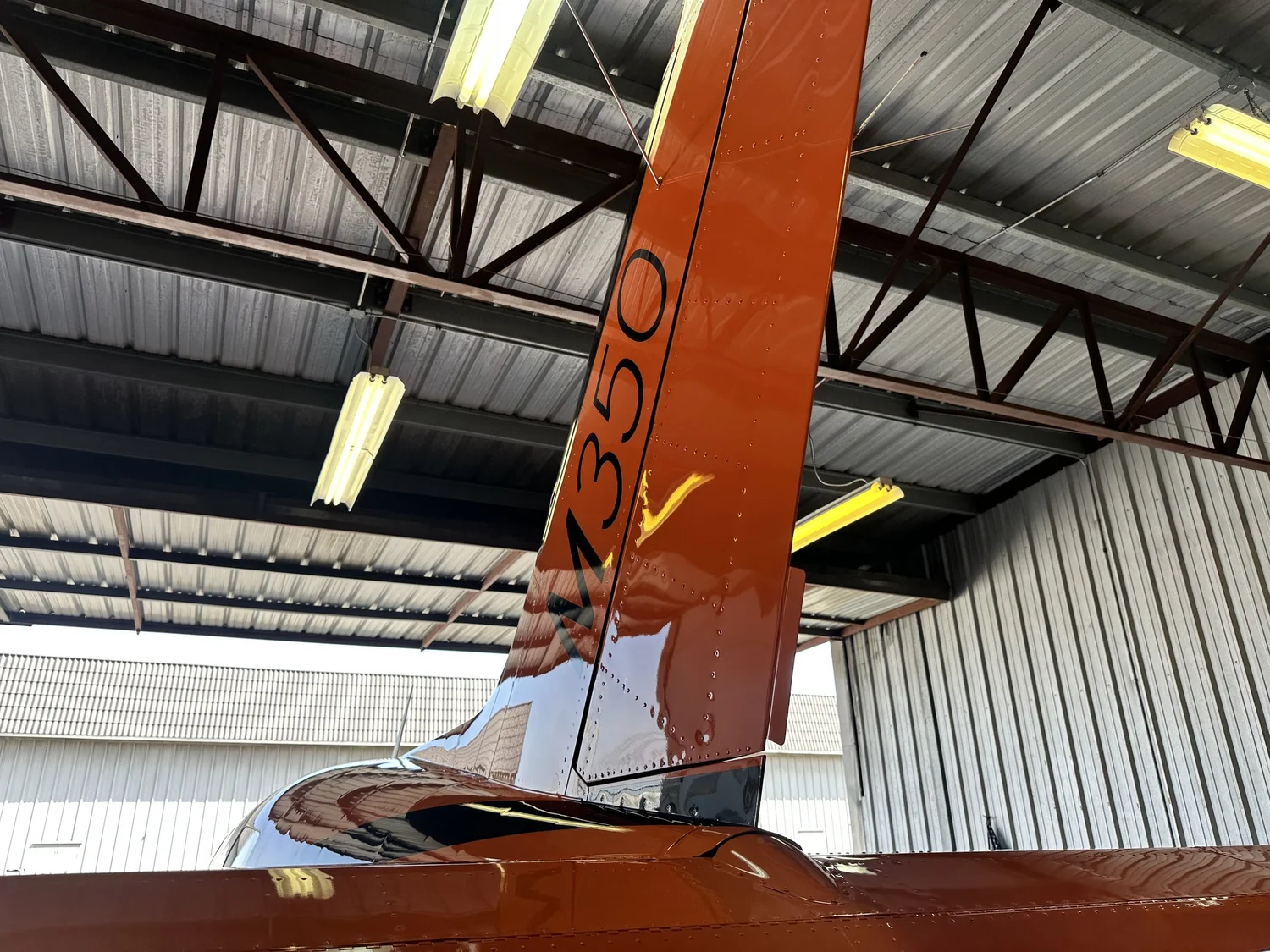 Mobile aircraft detailing at Long Beach Airport
