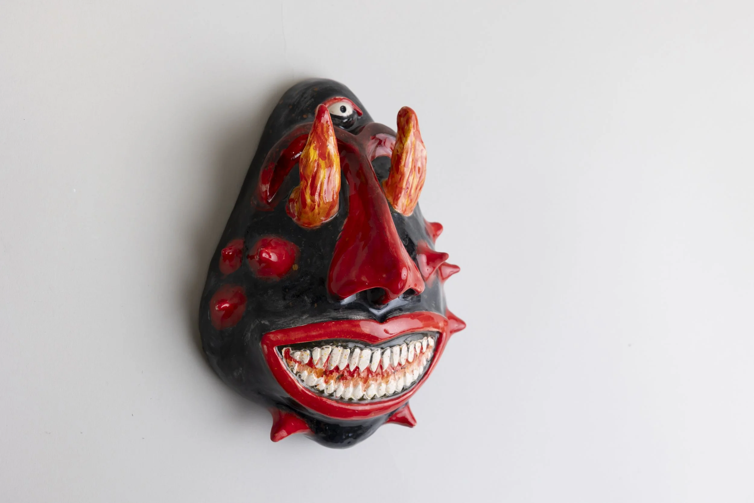 Comí takis fuego
(2026)
Ceramics 20 cm x 16 cm  x 9 cm 