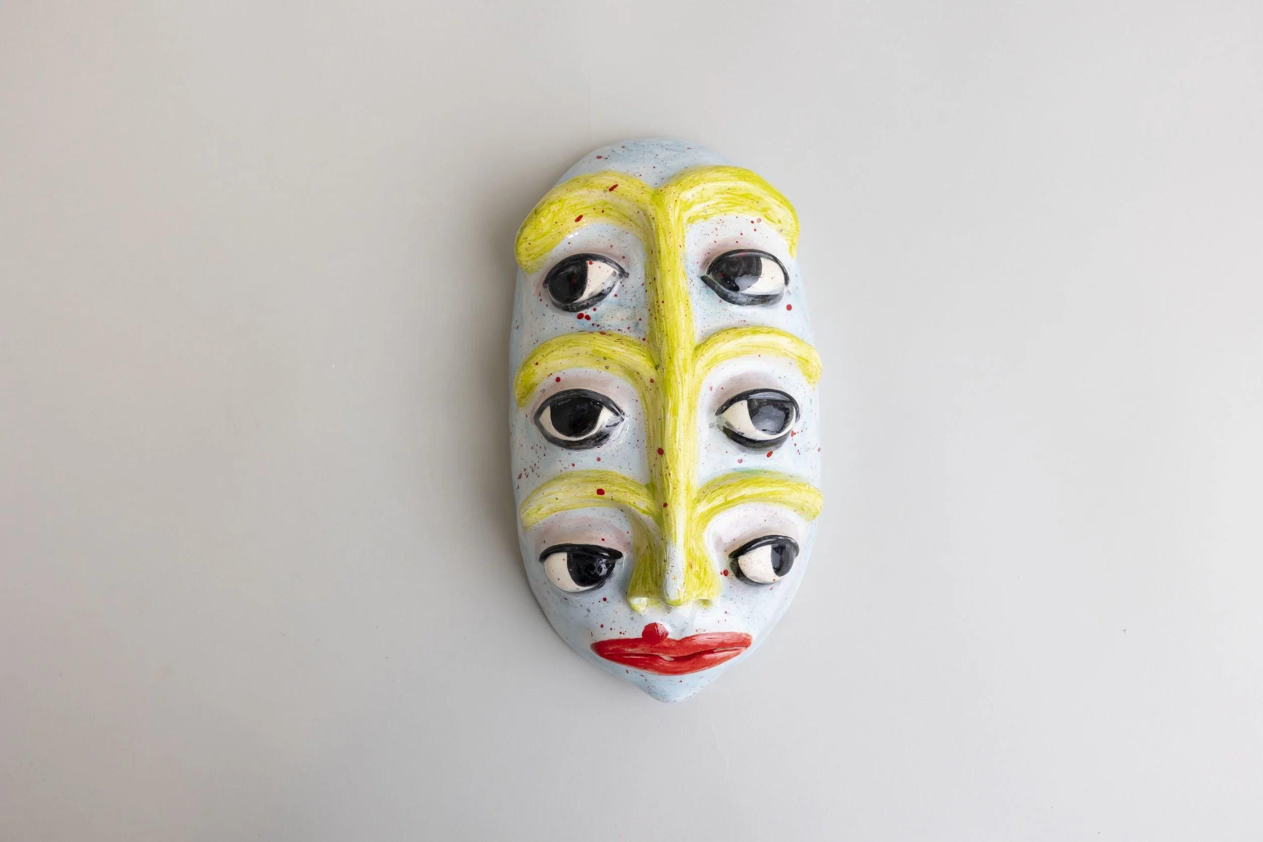 Te vi pasar (2026)
Ceramics
40 x 39 x 11 cm
