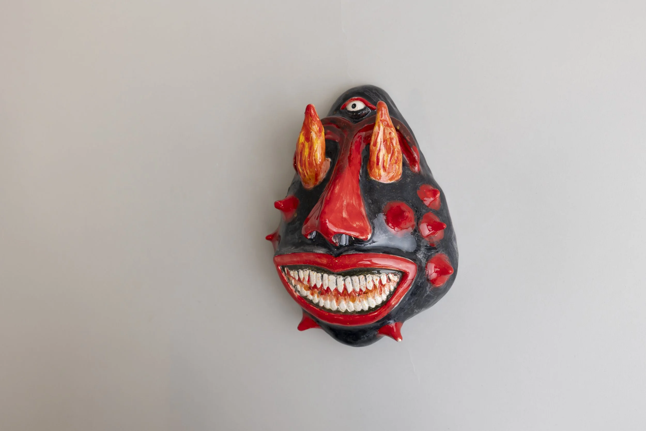 Comí takis fuego
(2026)
Ceramics 20 cm x 16 cm  x 9 cm 