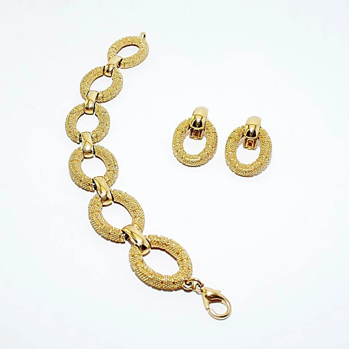 jewelry_set_enhanced (1).jpg