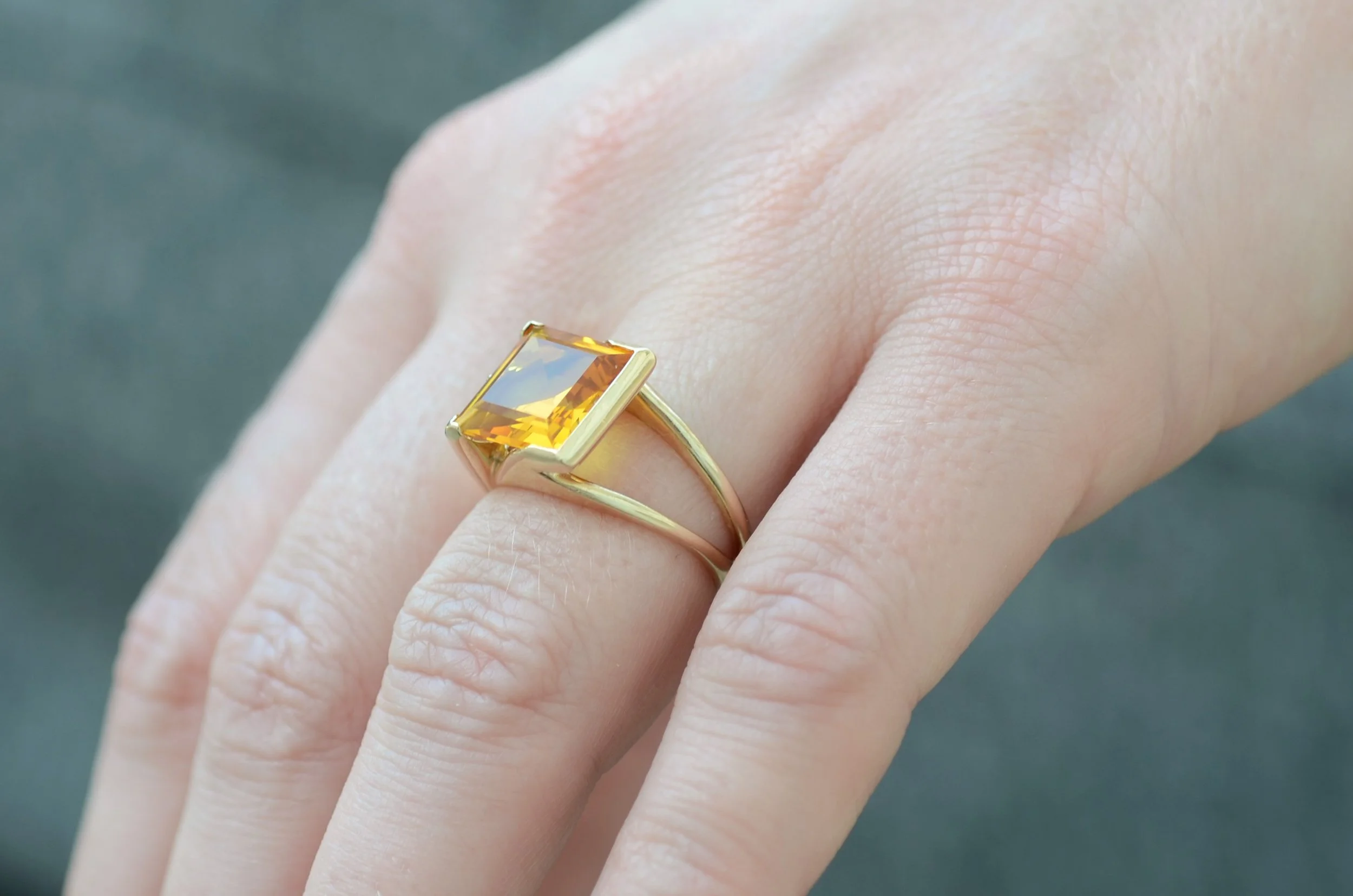 Yellow Sapphire & 10K Yellow Gold Estate Ring