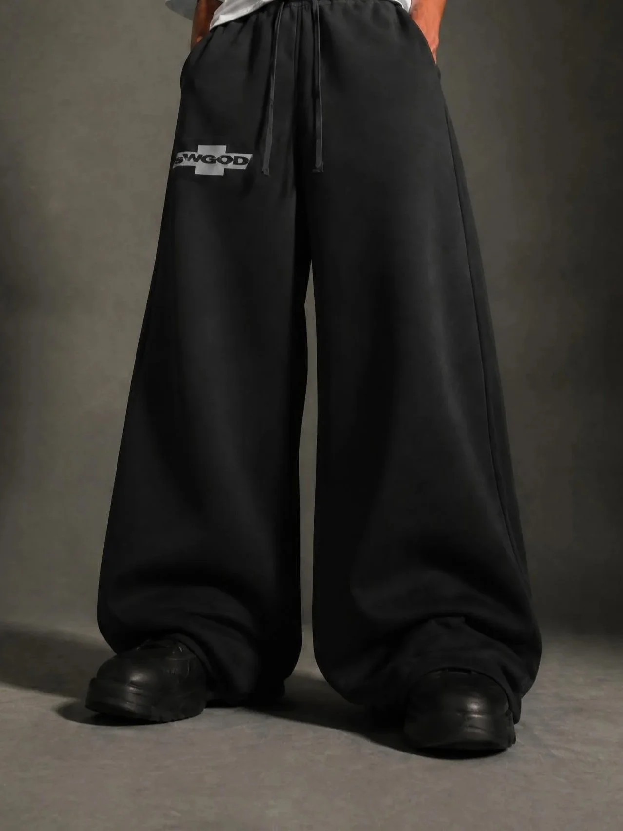 Mockup-RK0049-C001-V2-260731+%282%29.jpg