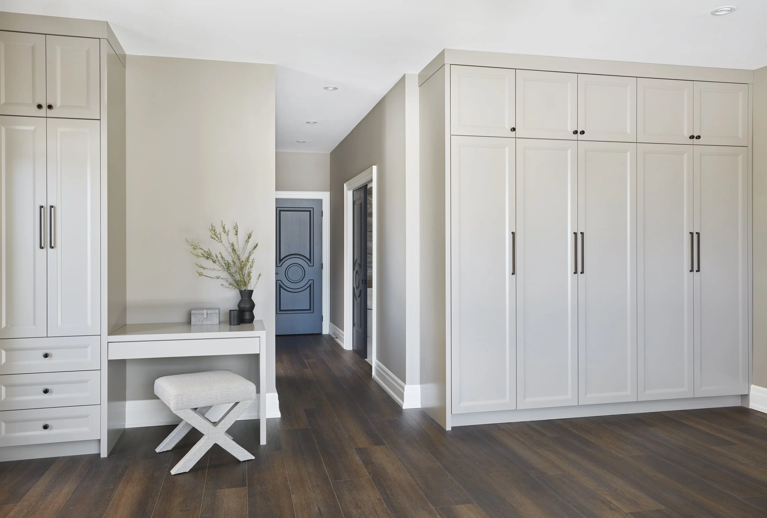 PrimaryBedroom_01.jpg