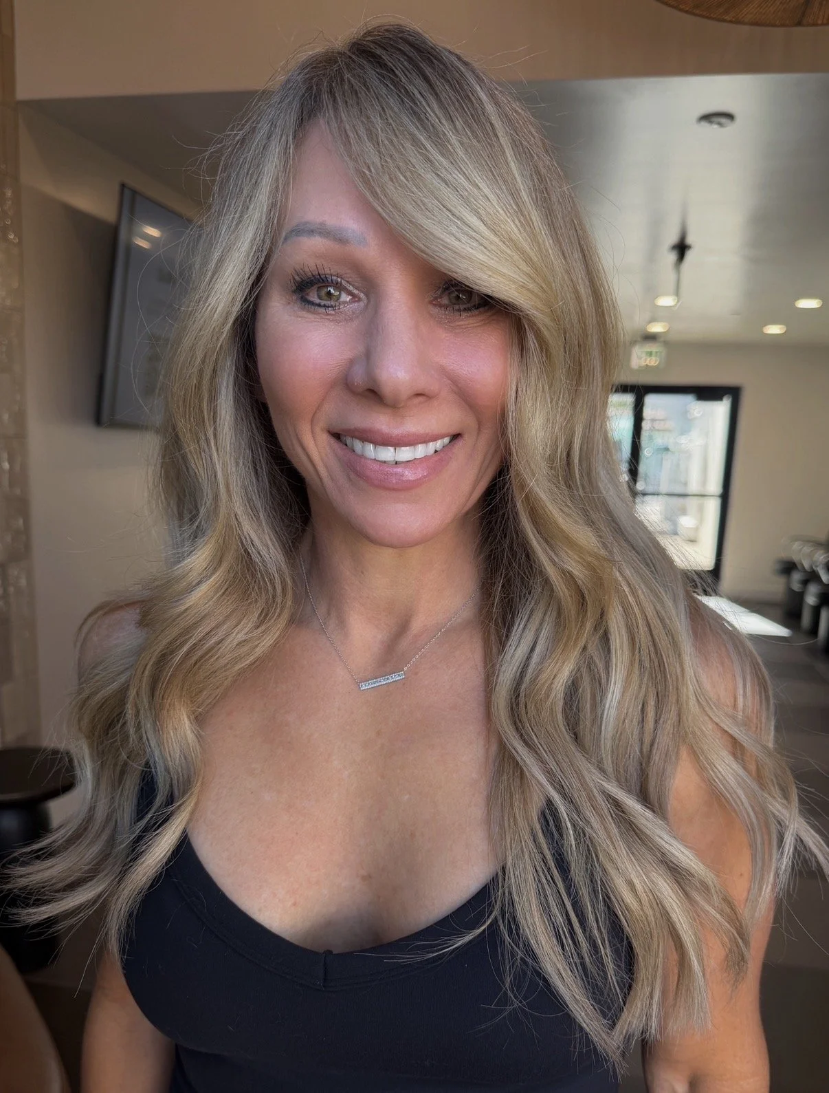 Soft Bronde Highlights, Grey Coverage, 1 Row of Beaded Weft Extensions