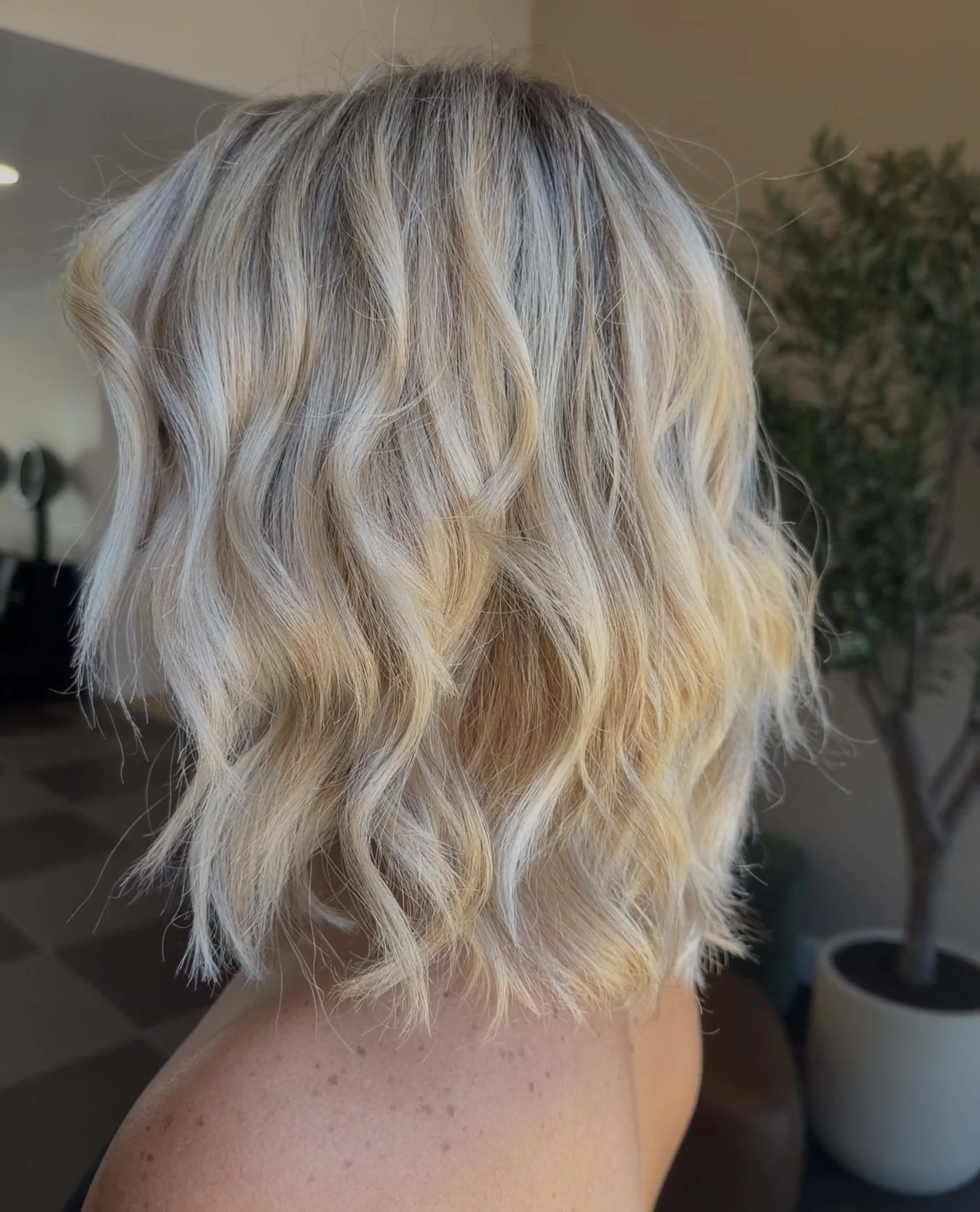 Blonde Highlights and Lob Haircut