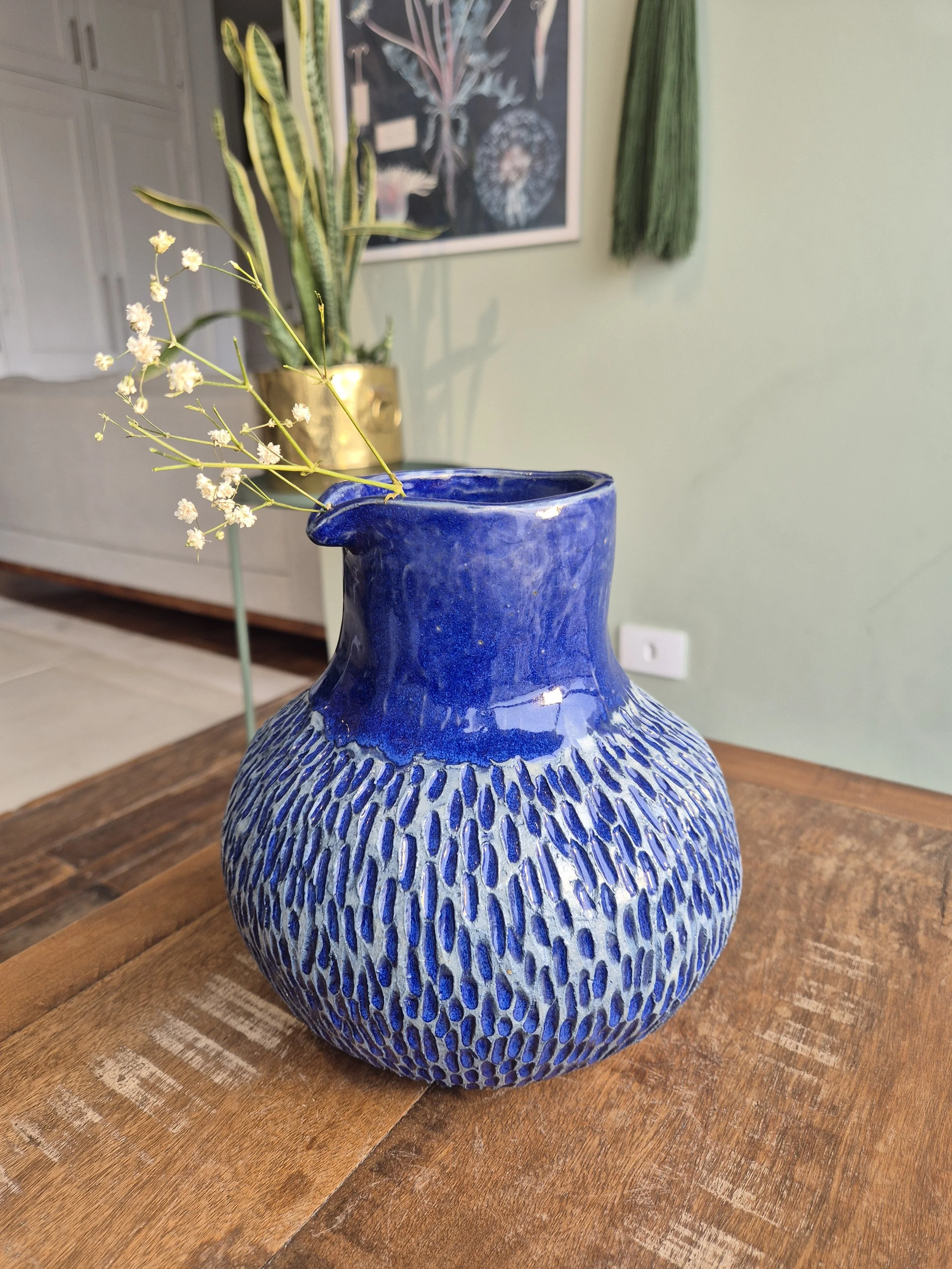 Moringa azul mediterrâneo em cerâmica