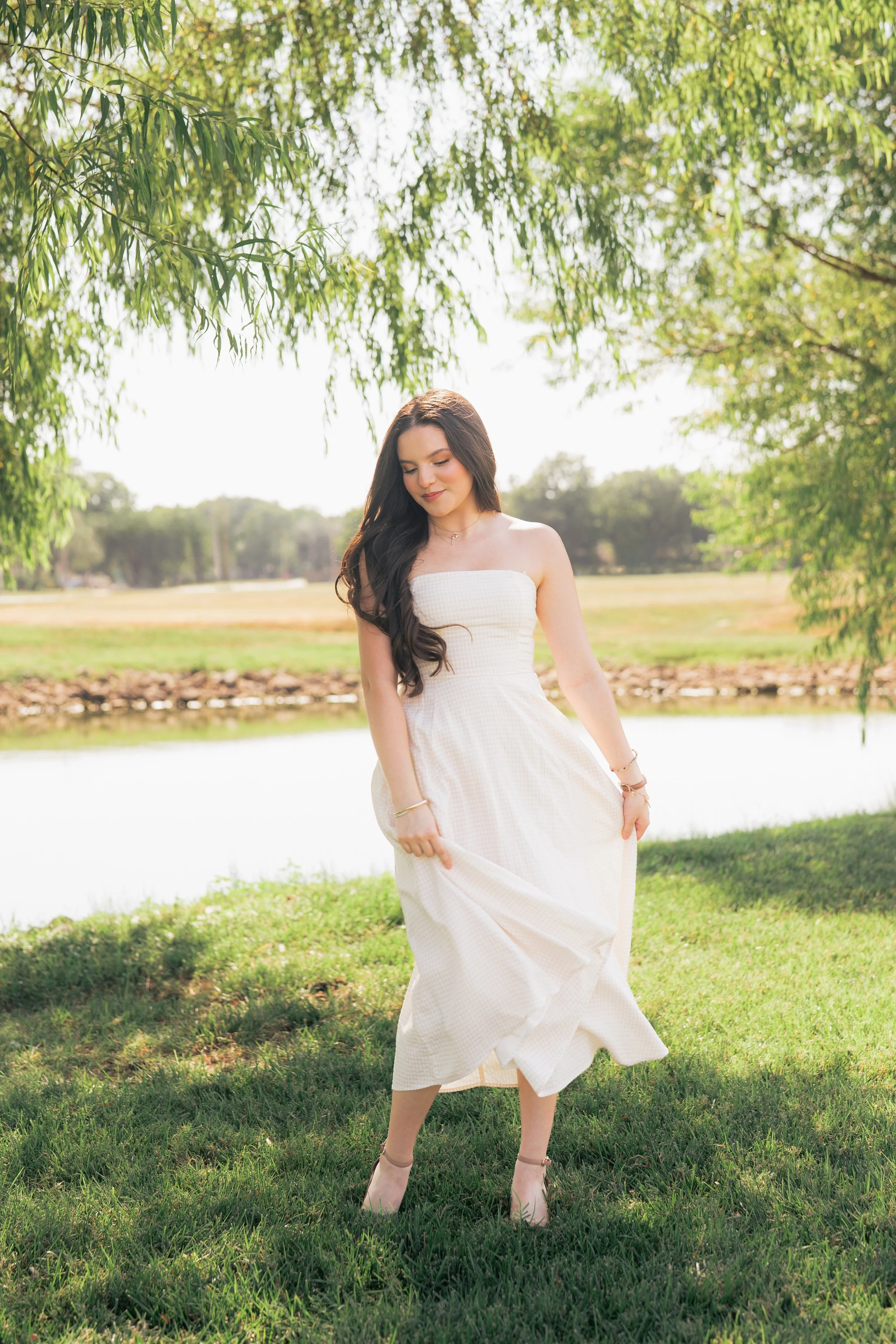 wichita senior photographer park.jpg