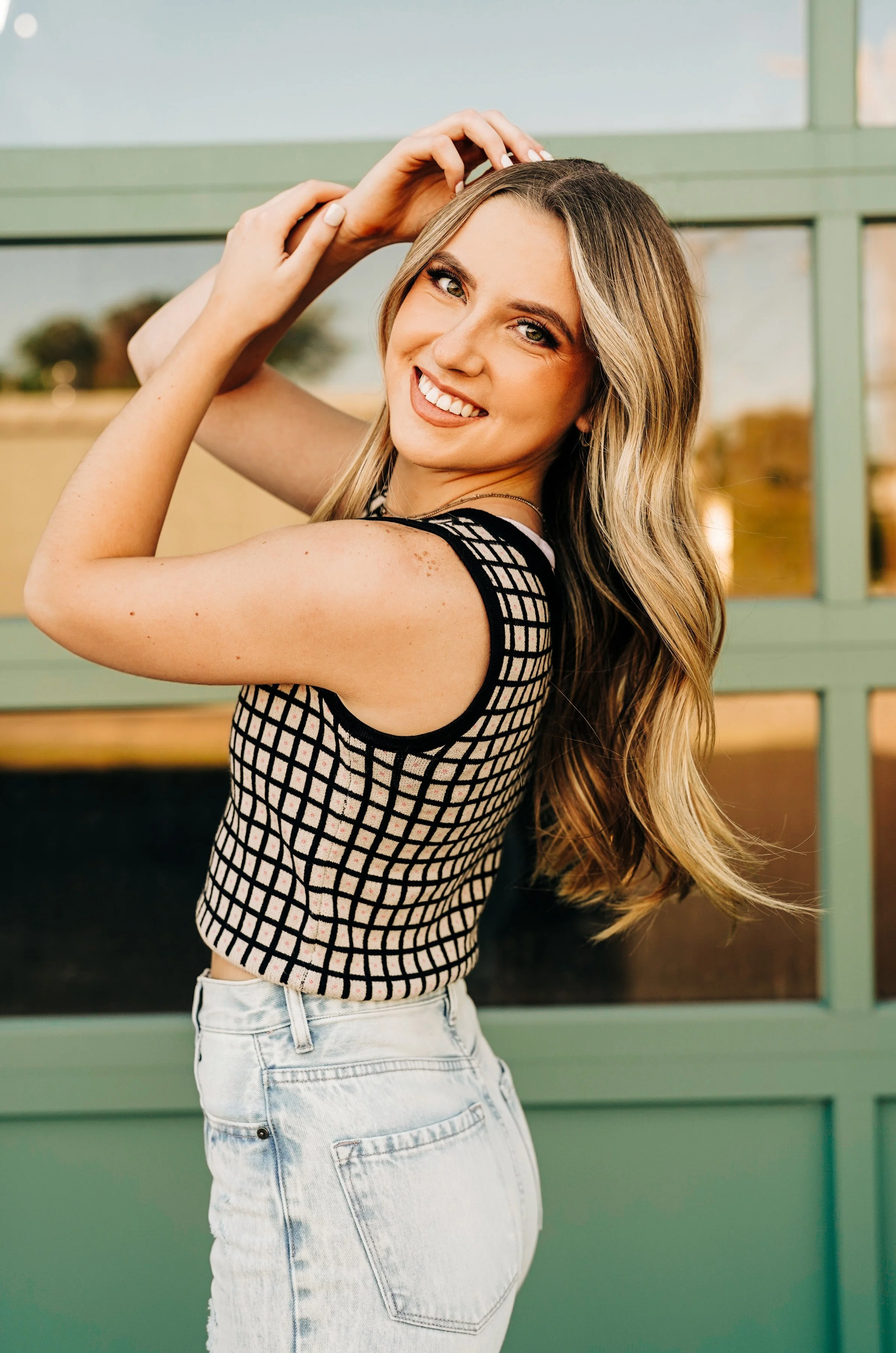 wichita senior photos downtown wichita.jpg