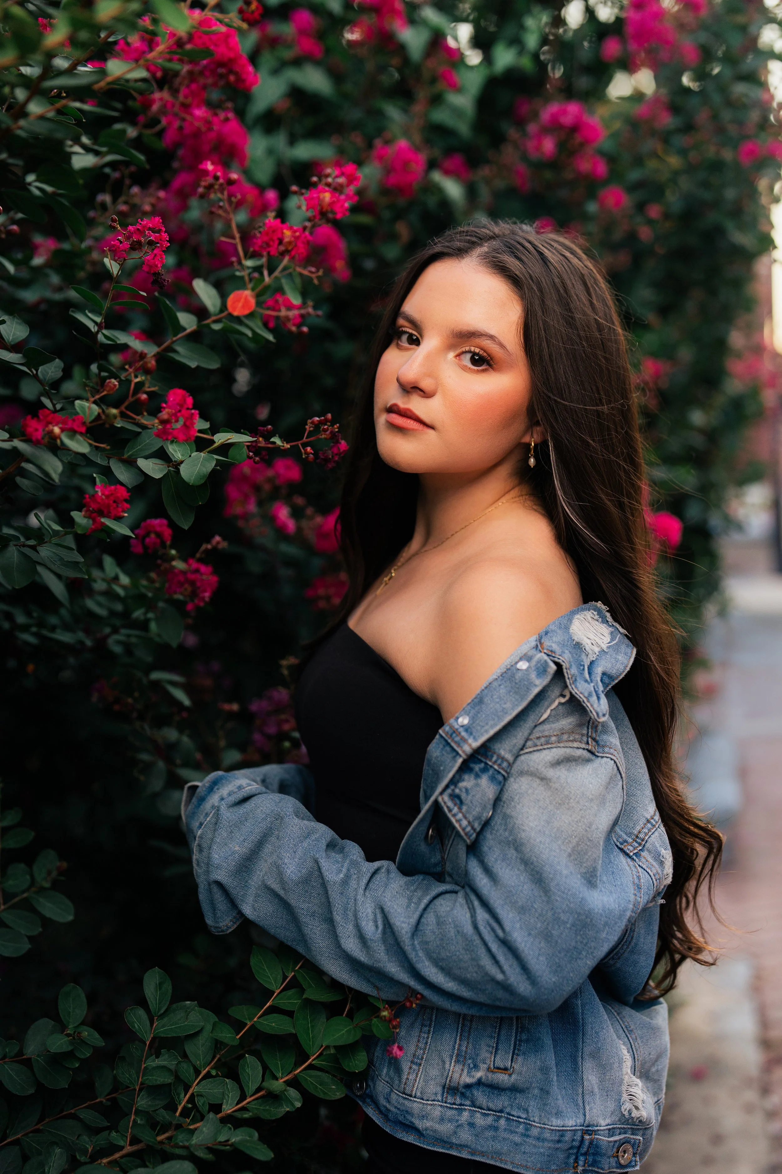wichita senior photographer flowers.jpg