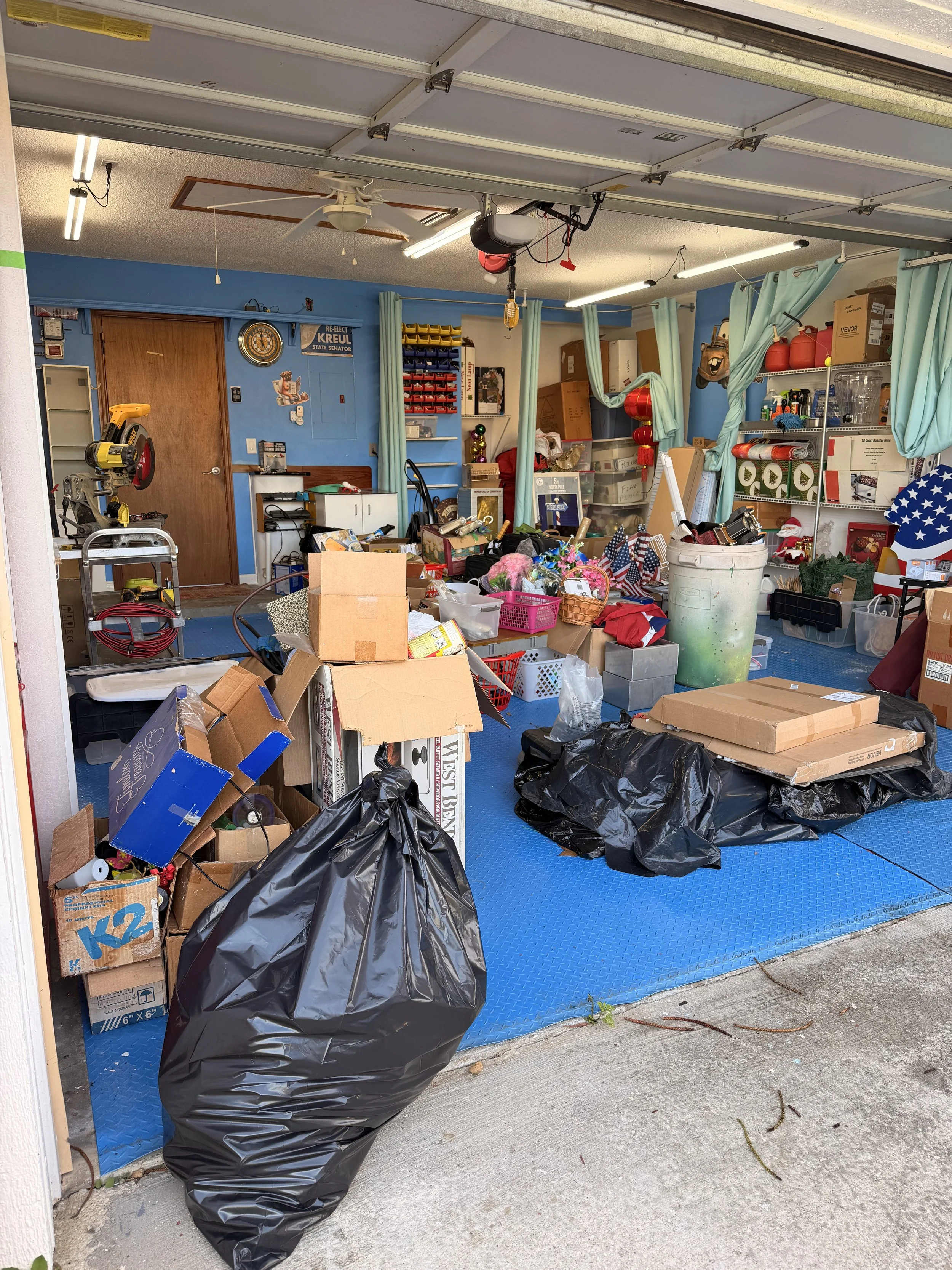 BEFORE – Garage Cleanout & Junk Removal